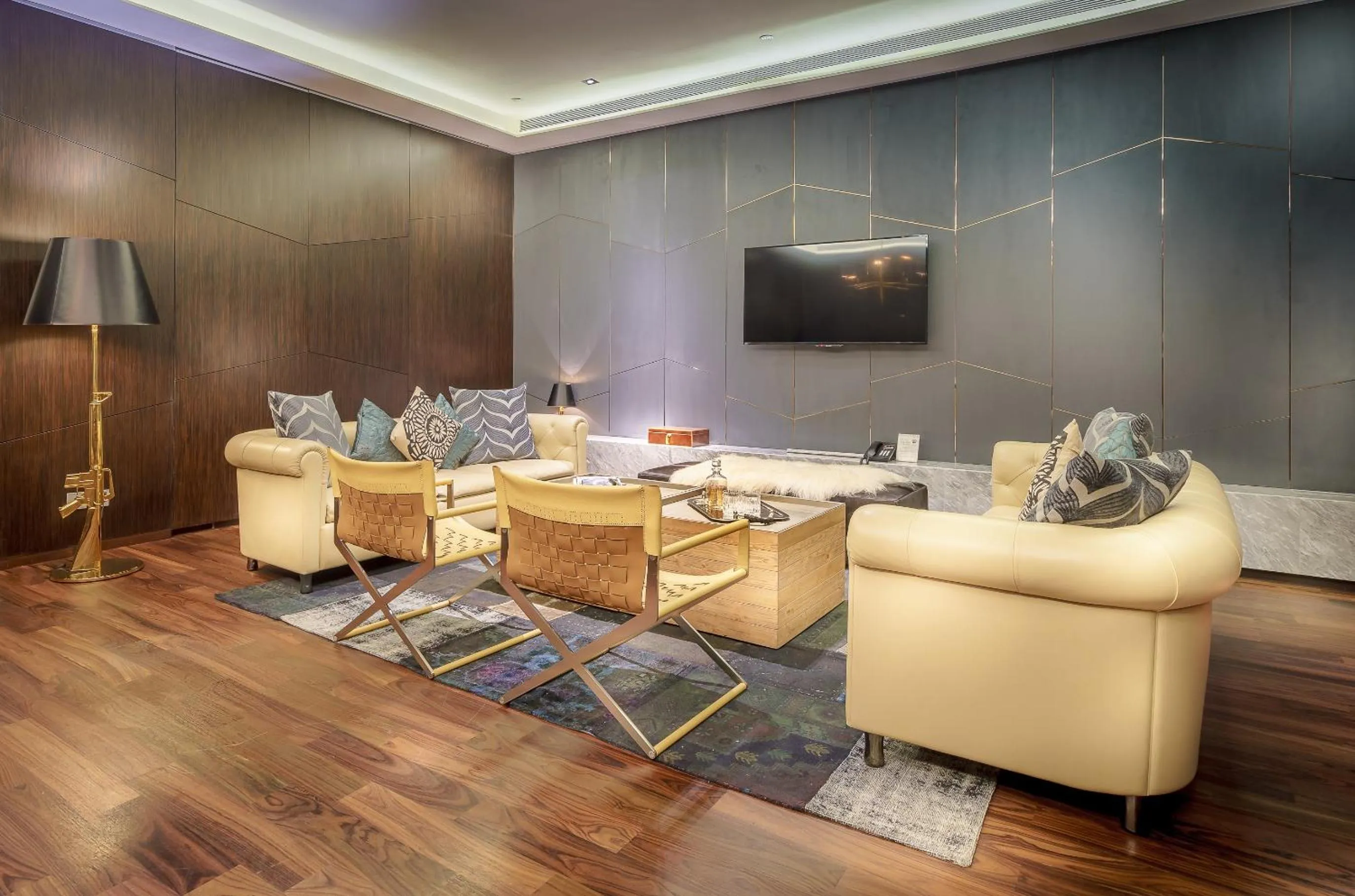 Business facilities in Naumi Hotel Singapore