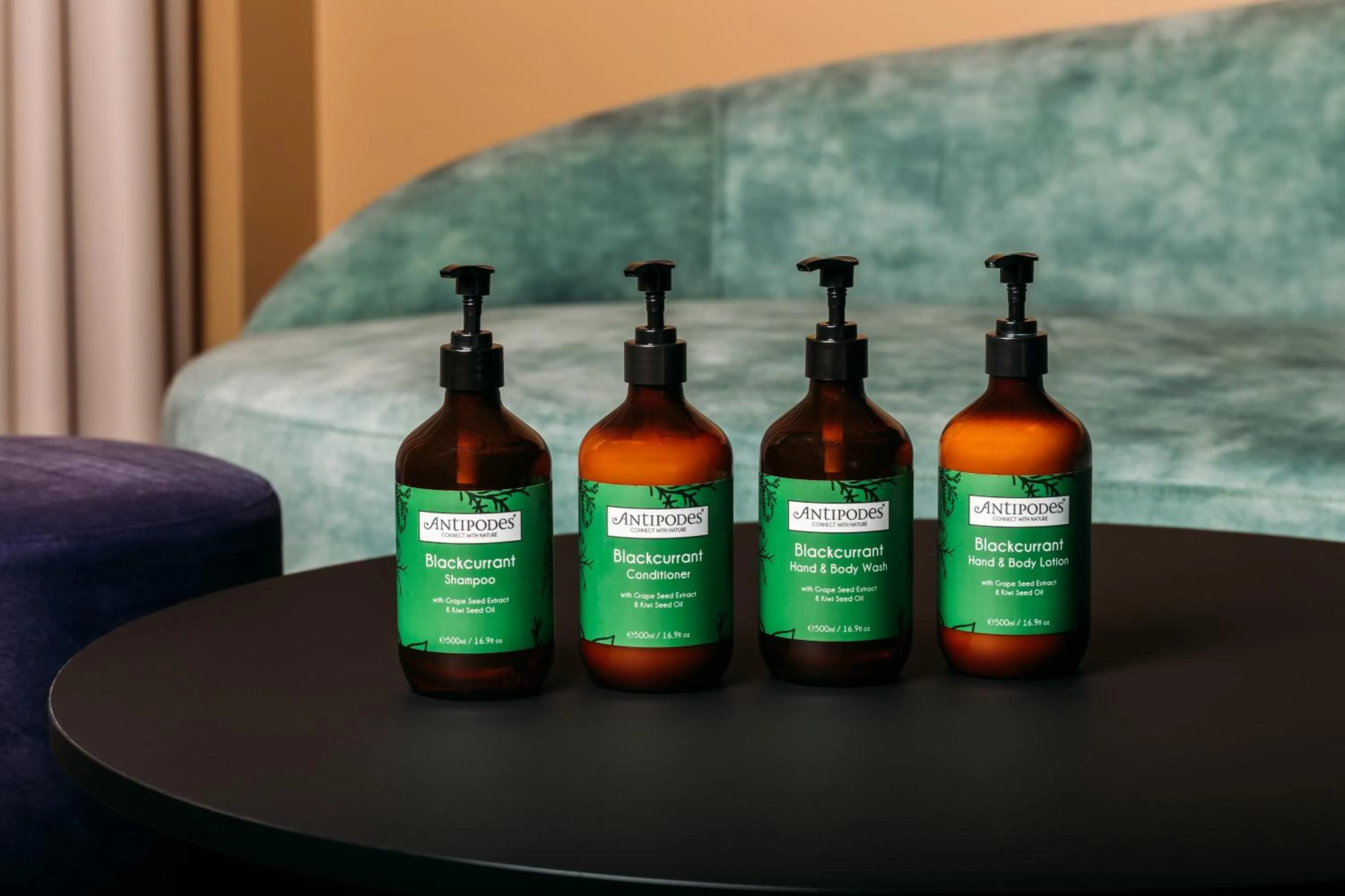 Bathroom in Naumi Hotel Singapore