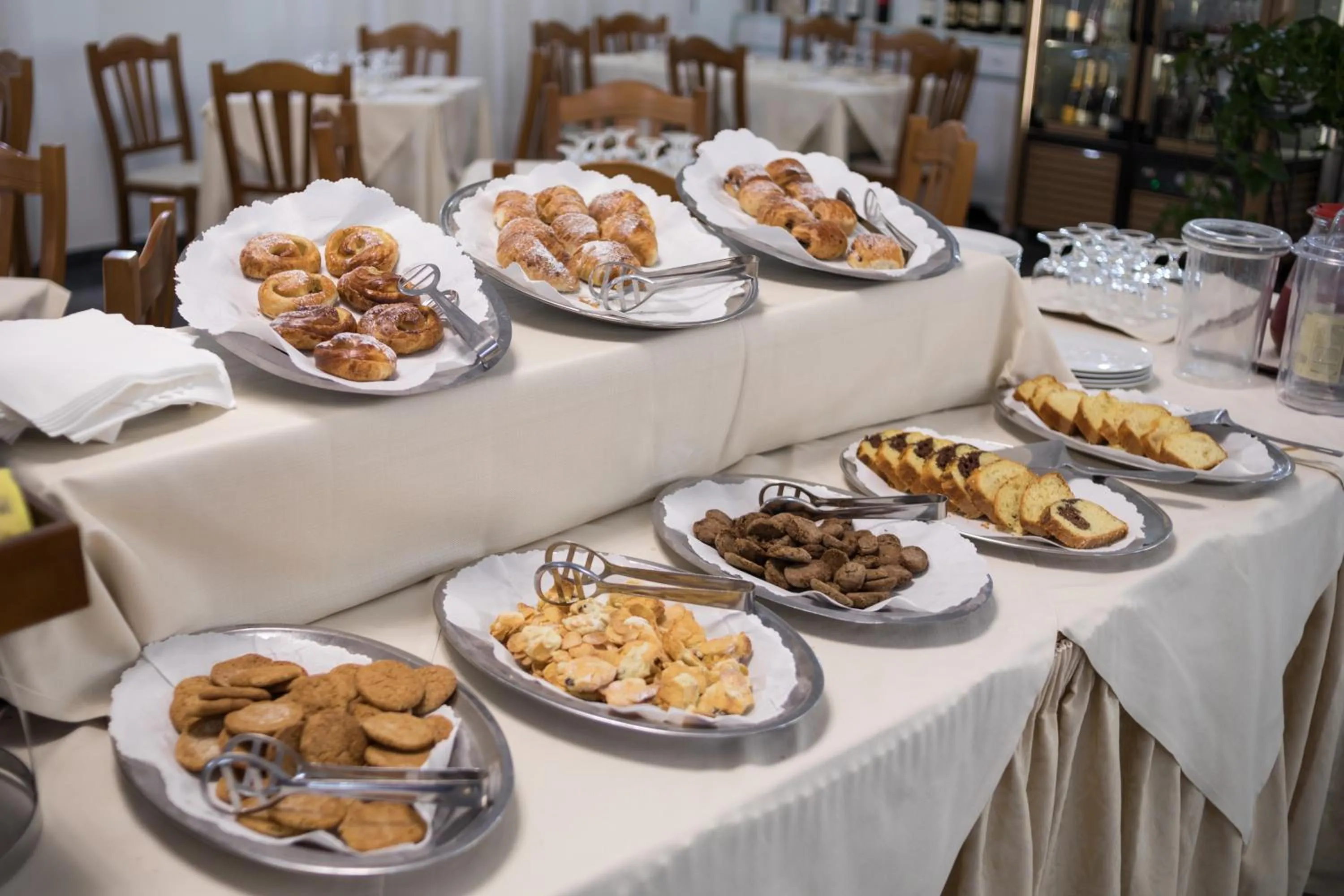 Breakfast in Hotel Astor Victoria