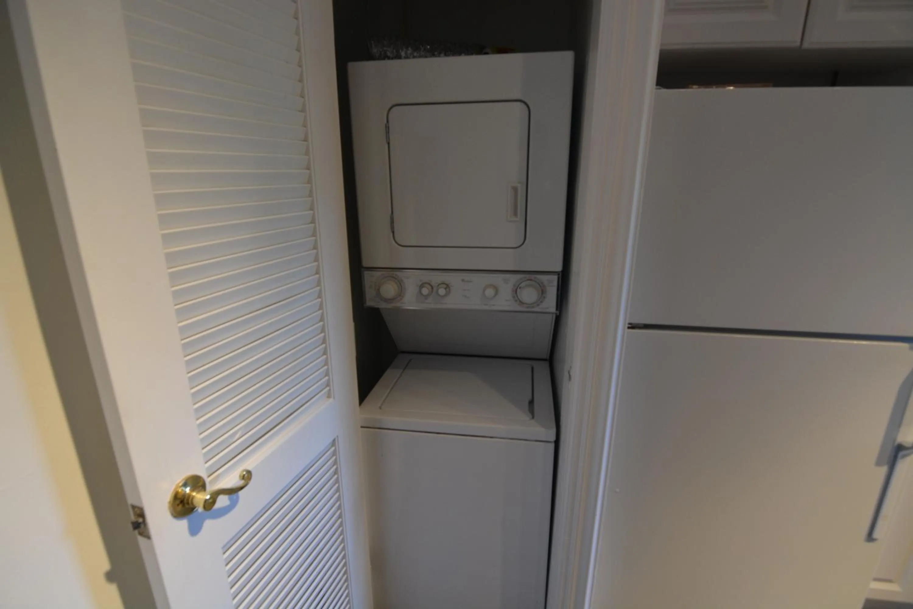 Other in Downtown Memphis Shellcrest Apartments