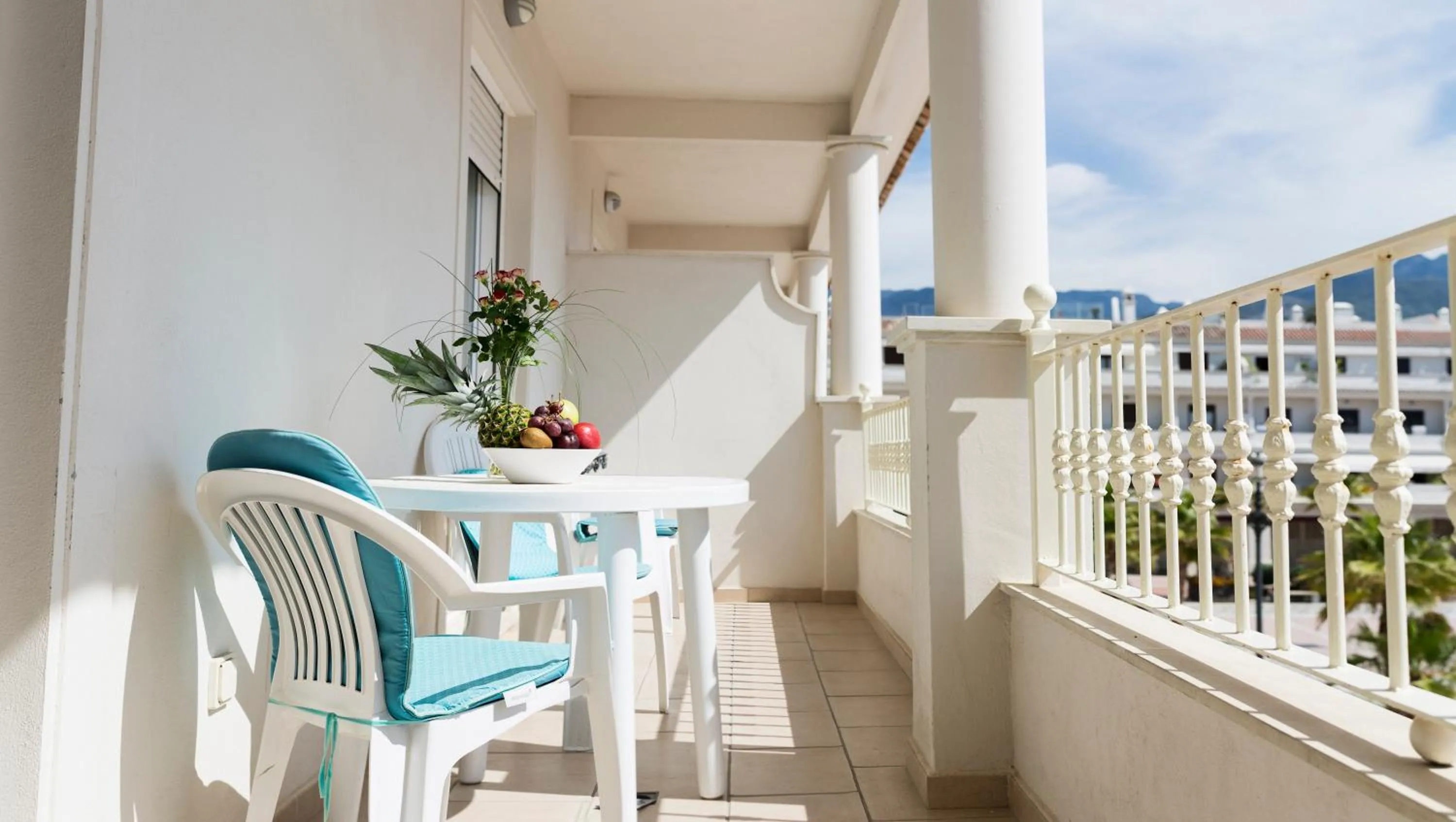 Balcony/Terrace in Mena Plaza