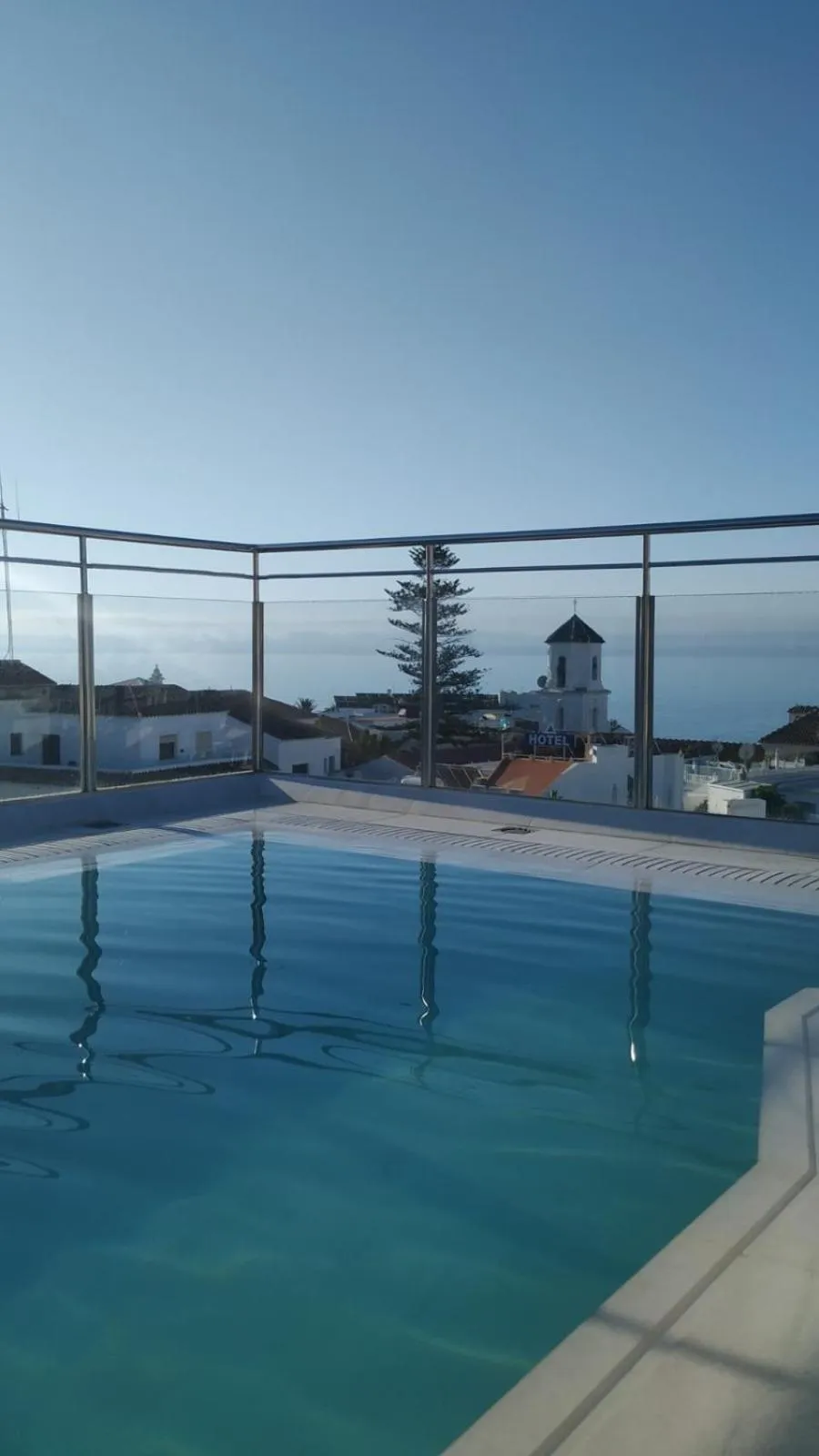Swimming pool in Mena Plaza
