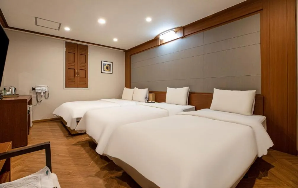Bedroom, Bed in Incheon Airtel
