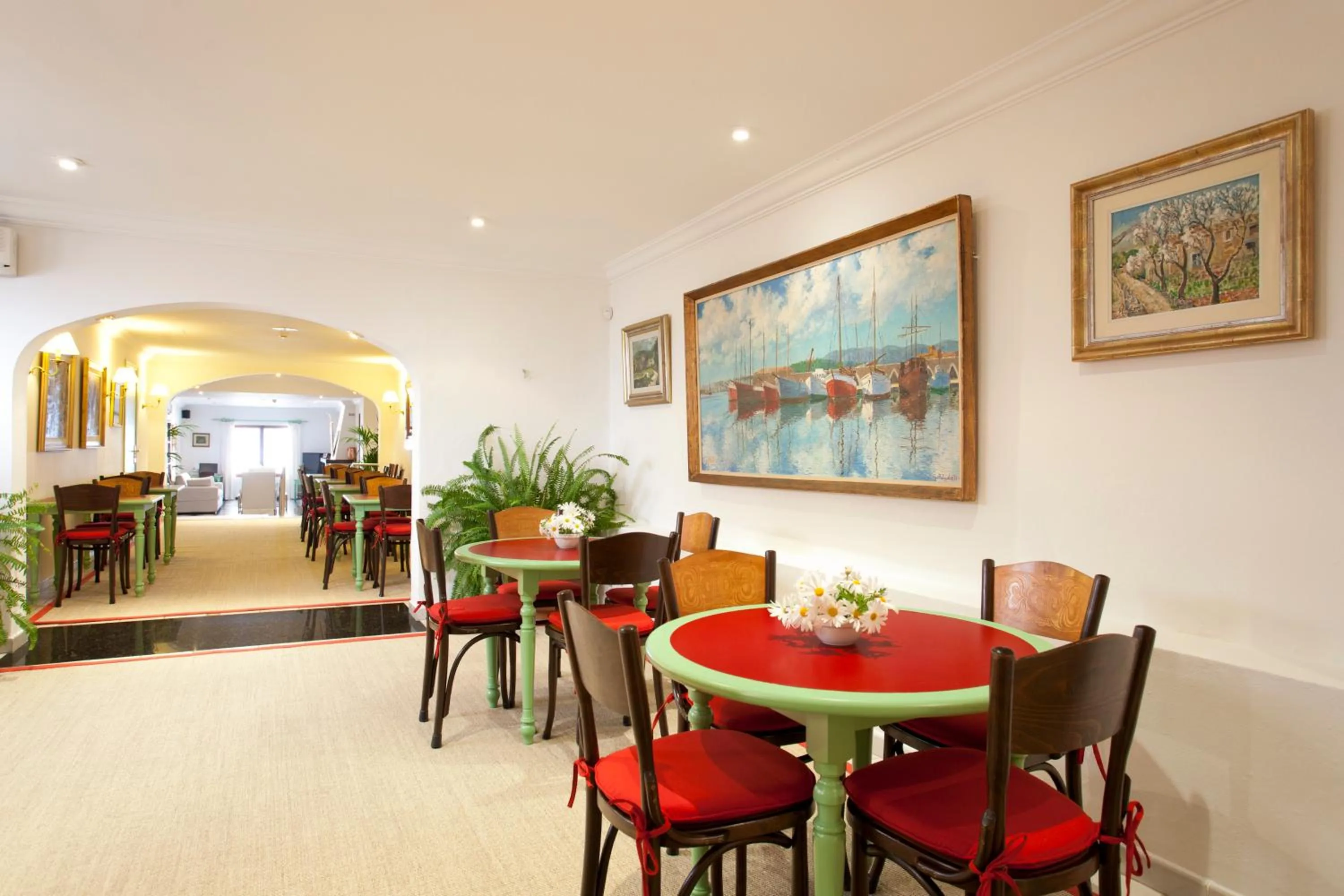 Lounge or bar in Hotel Sis Pins