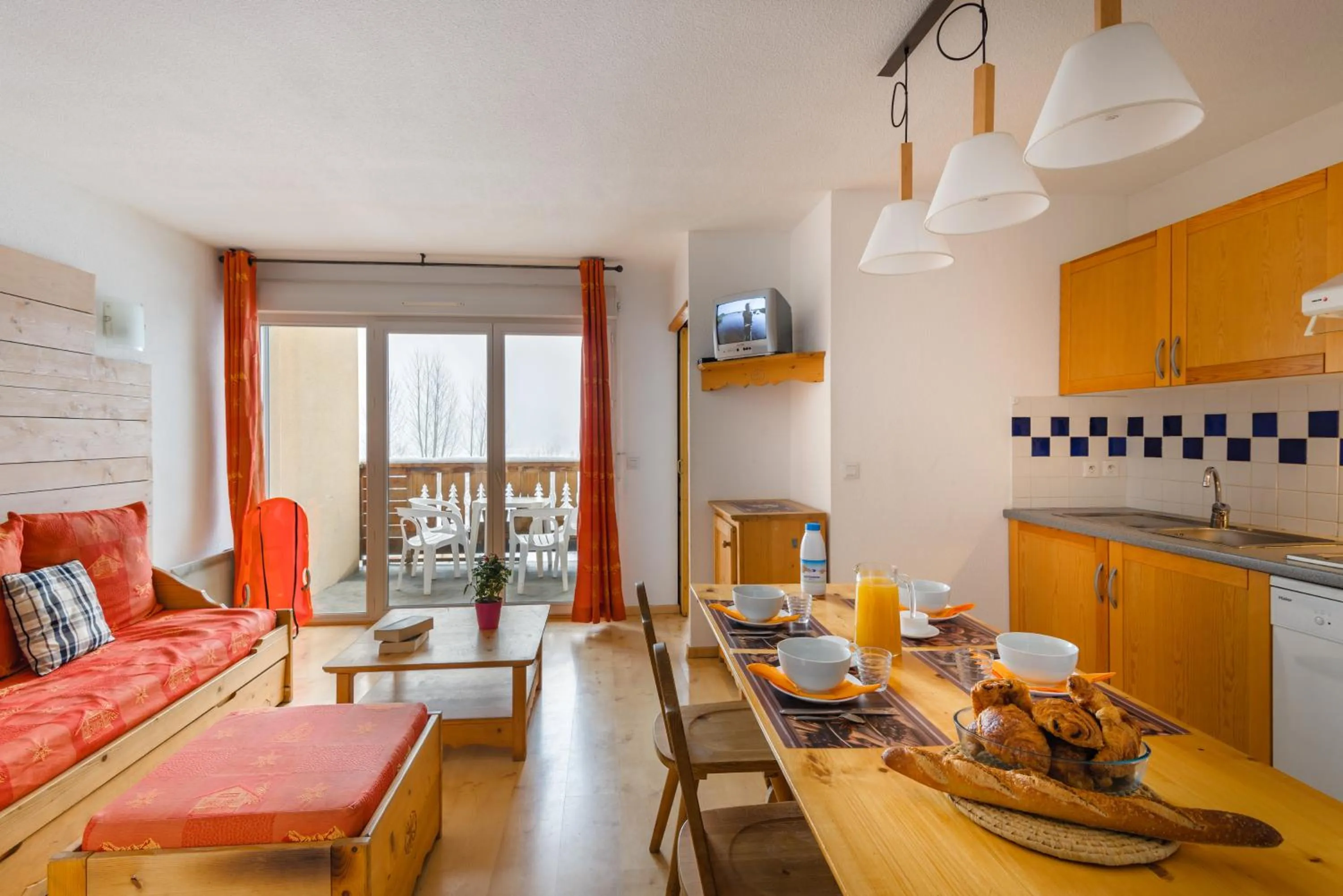 Living room in Lagrange Vacances Les Pics d'Aran