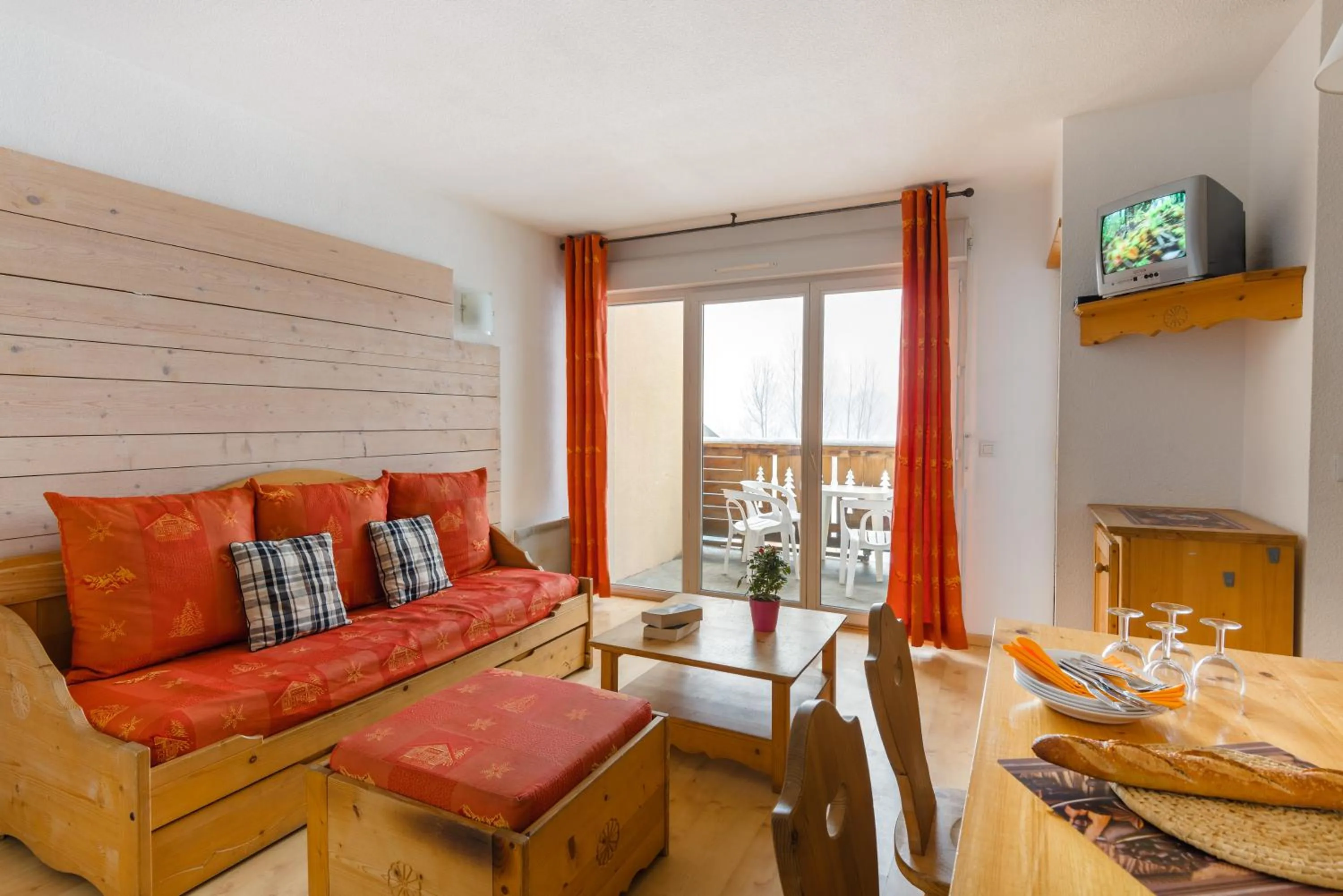 Living room in Lagrange Vacances Les Pics d'Aran