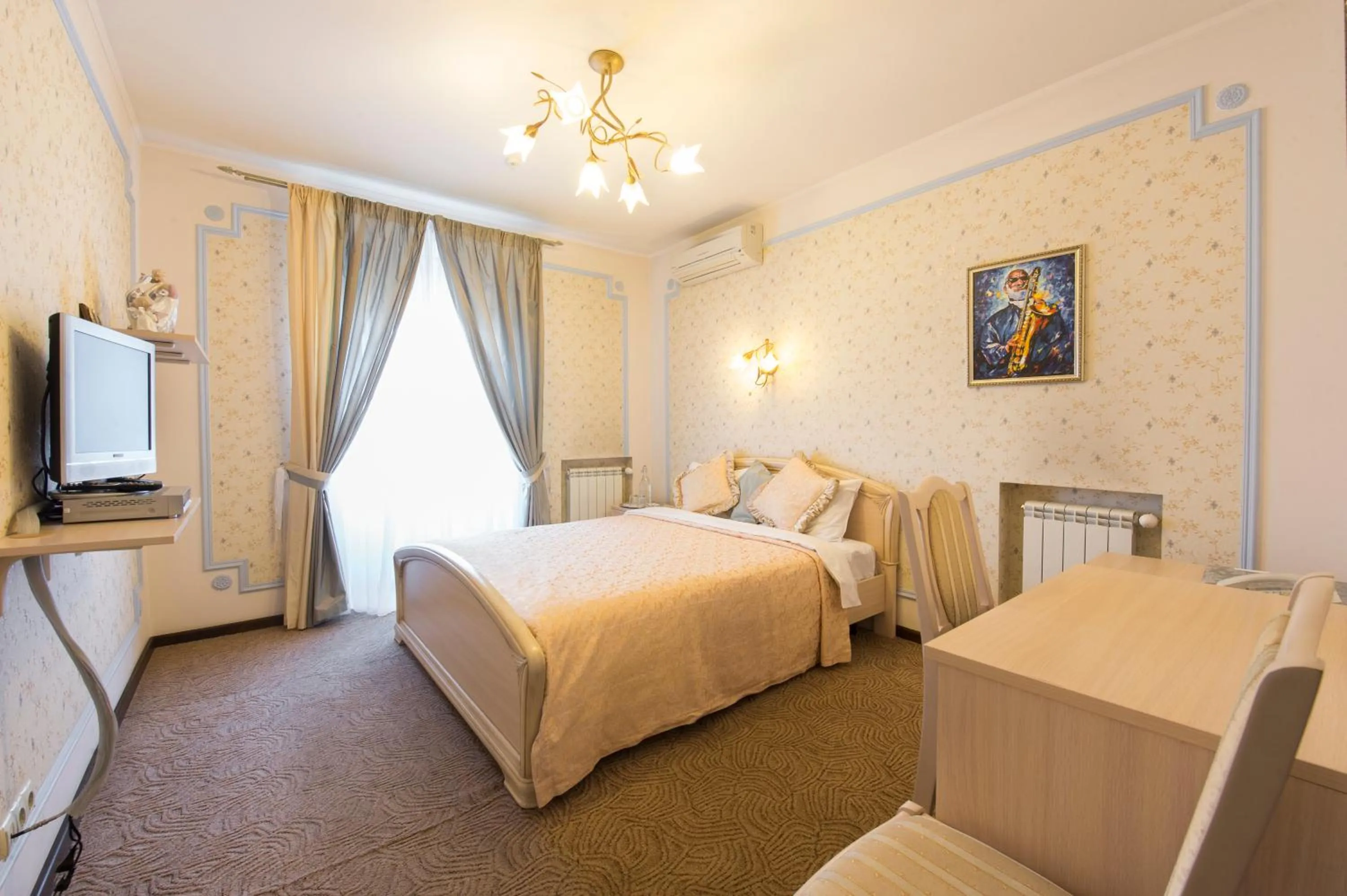 Photo of the whole room, Bed in Oselya Hotel