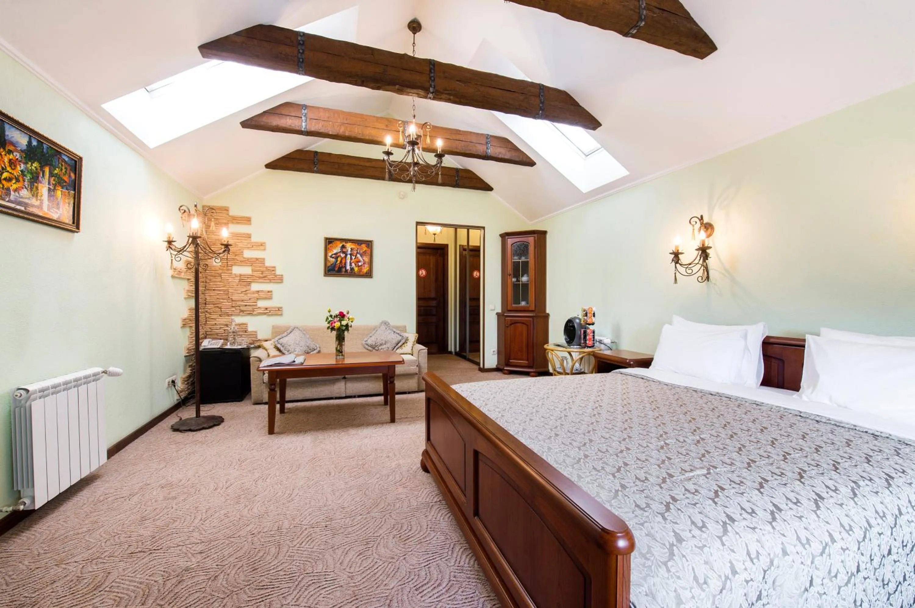 Photo of the whole room, Bed in Oselya Hotel