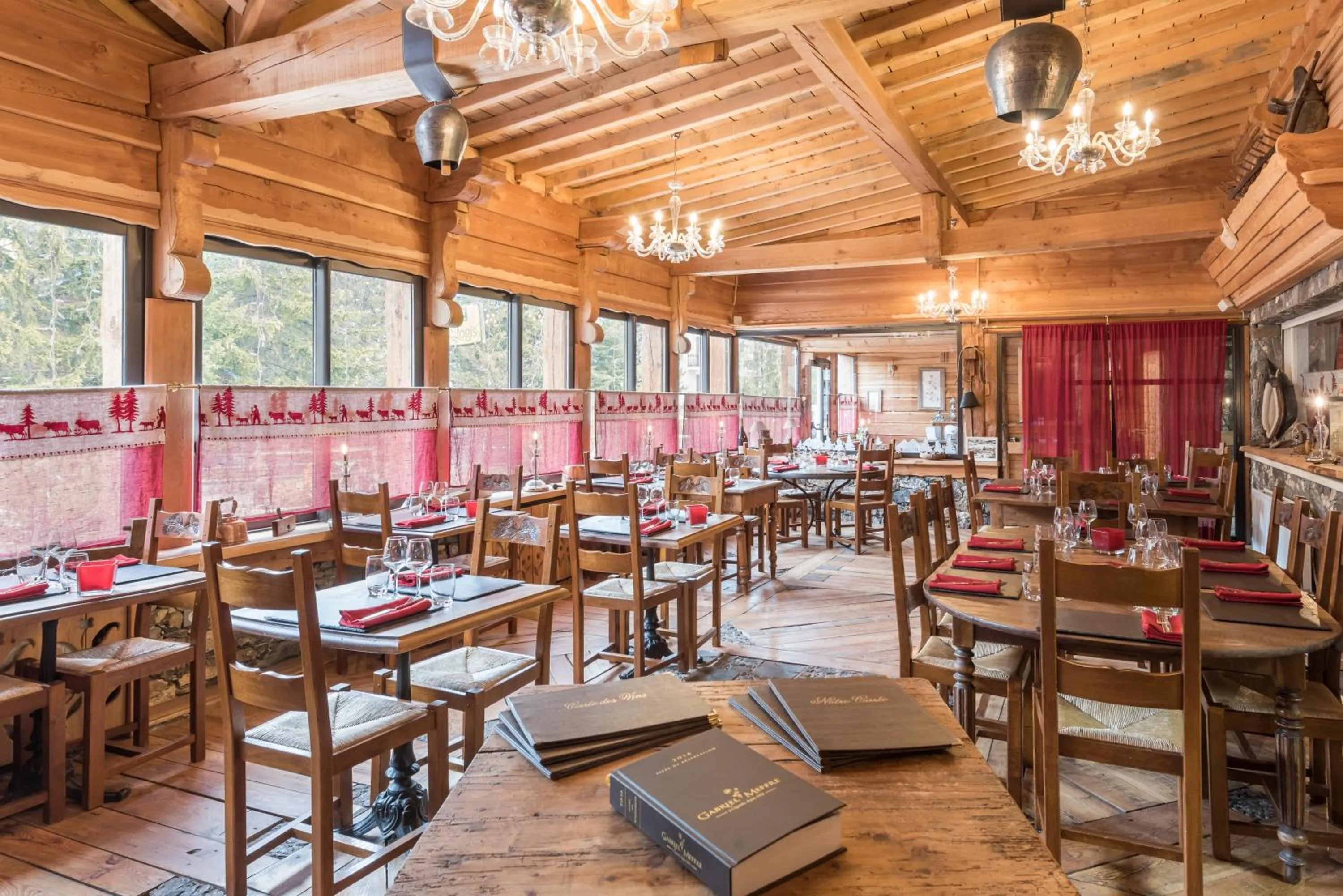 Restaurant/places to eat in Hotel l'Ecureuil