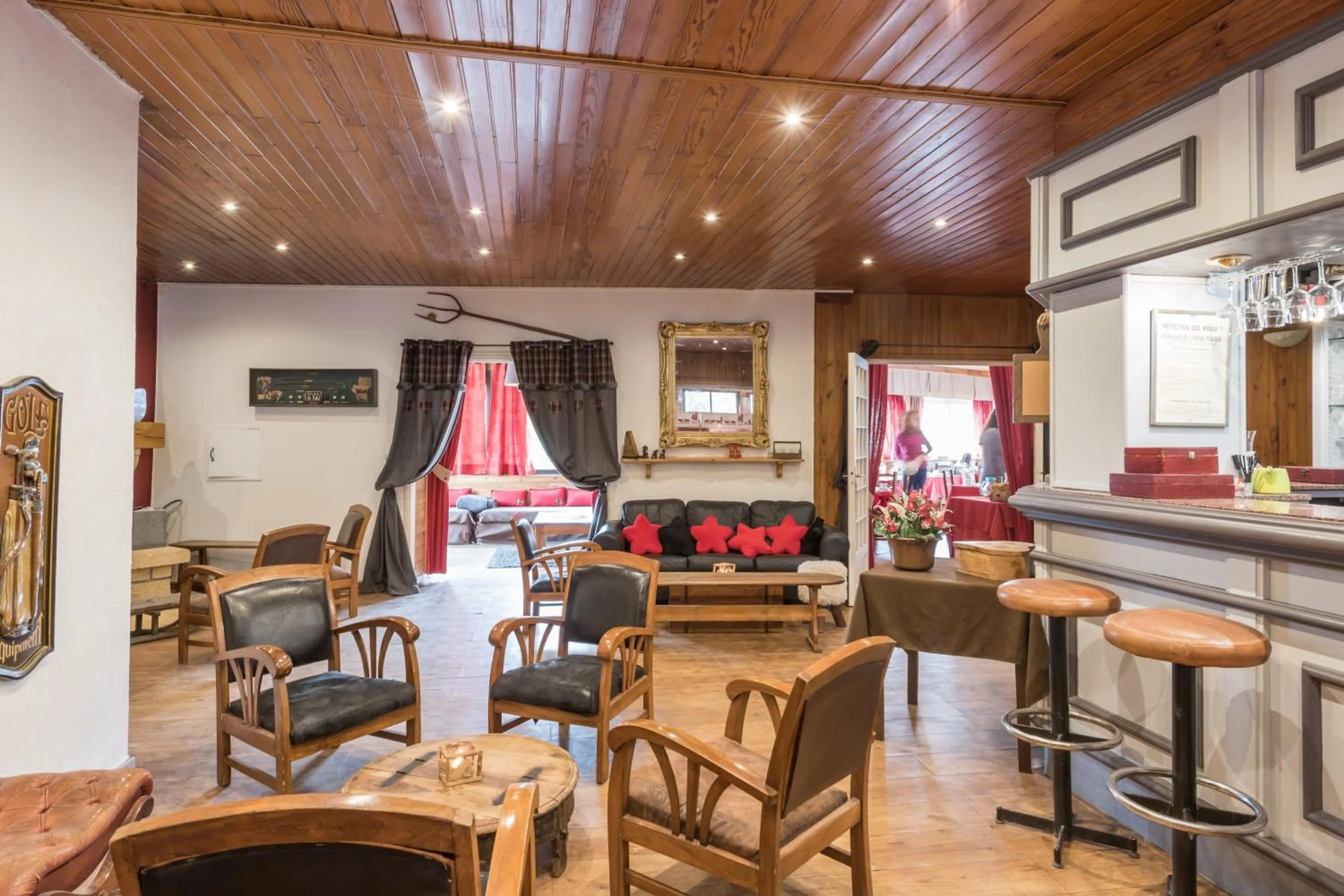 Lounge or bar in Hotel l'Ecureuil
