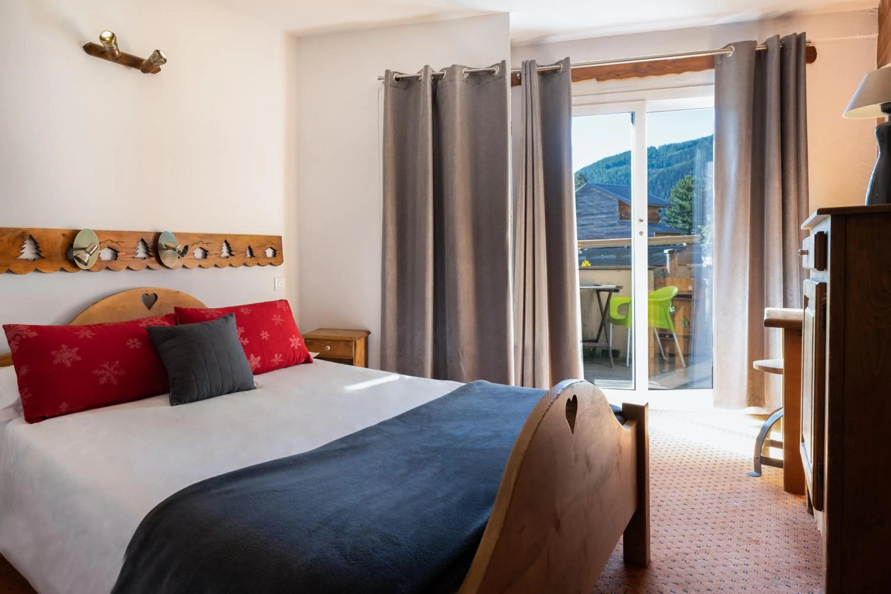 Bed in Hotel l'Ecureuil