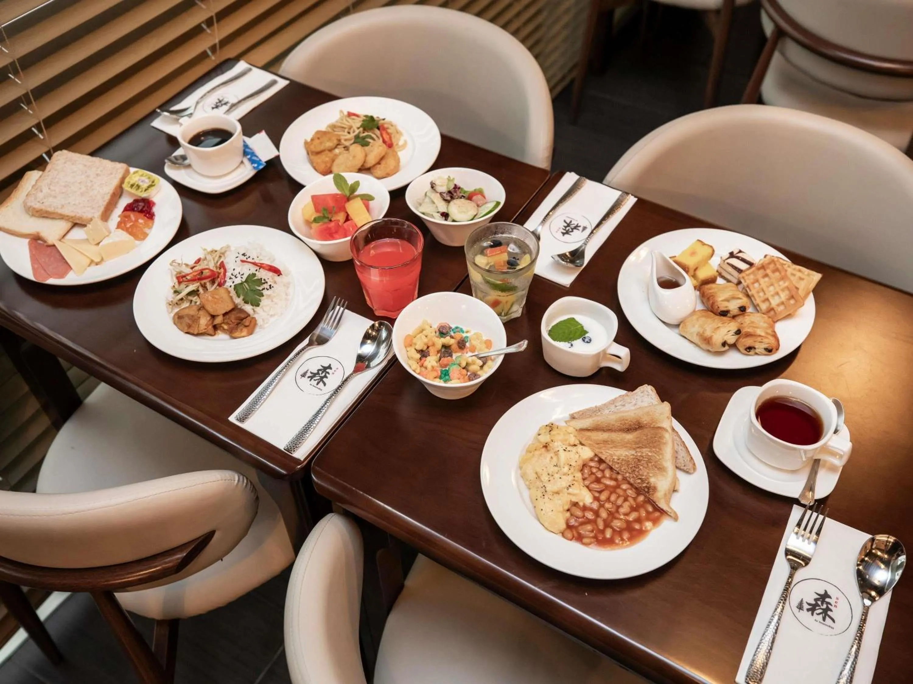 Breakfast in ibis budget Singapore Imperial