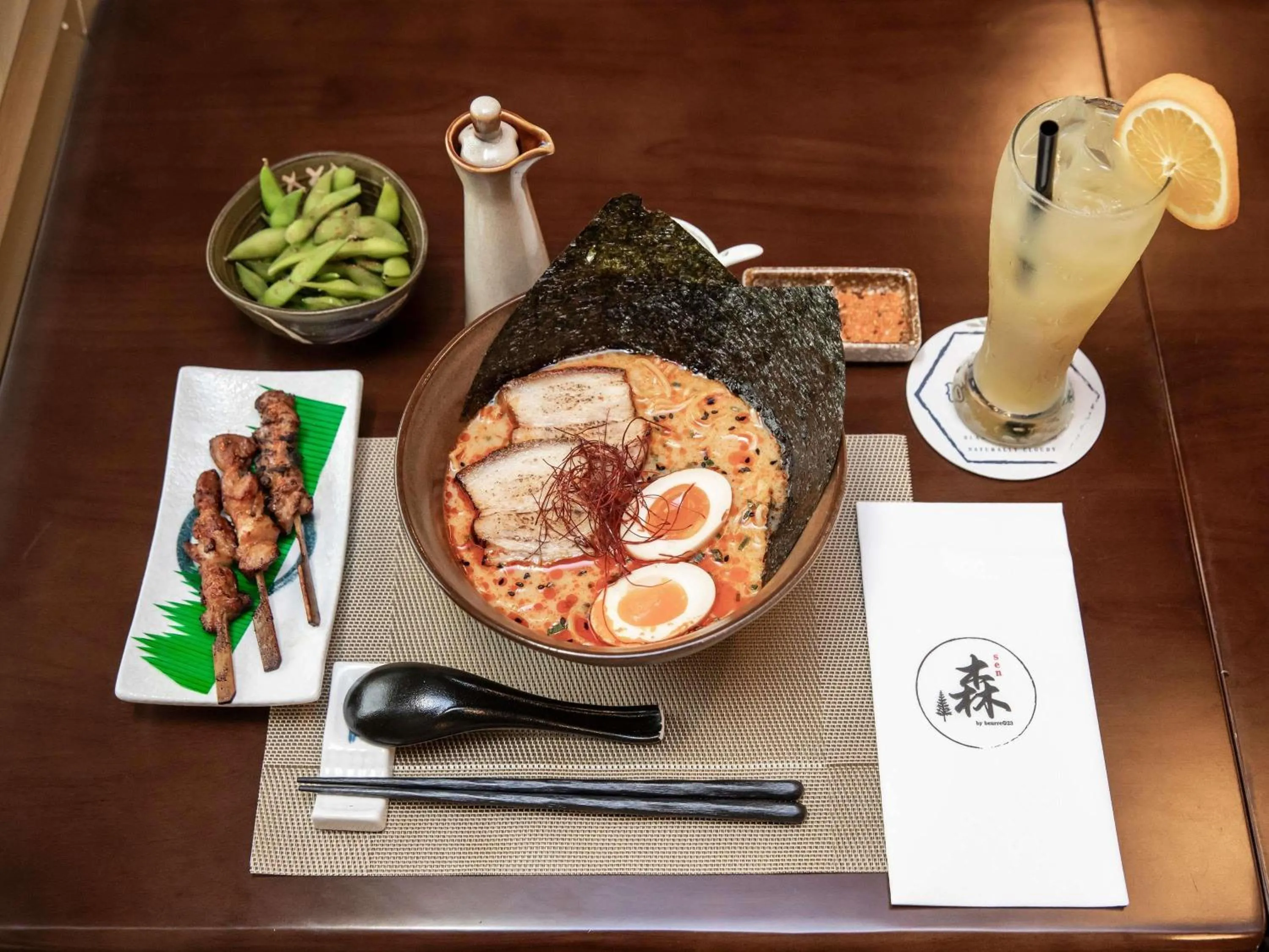 Restaurant/places to eat in ibis budget Singapore Imperial