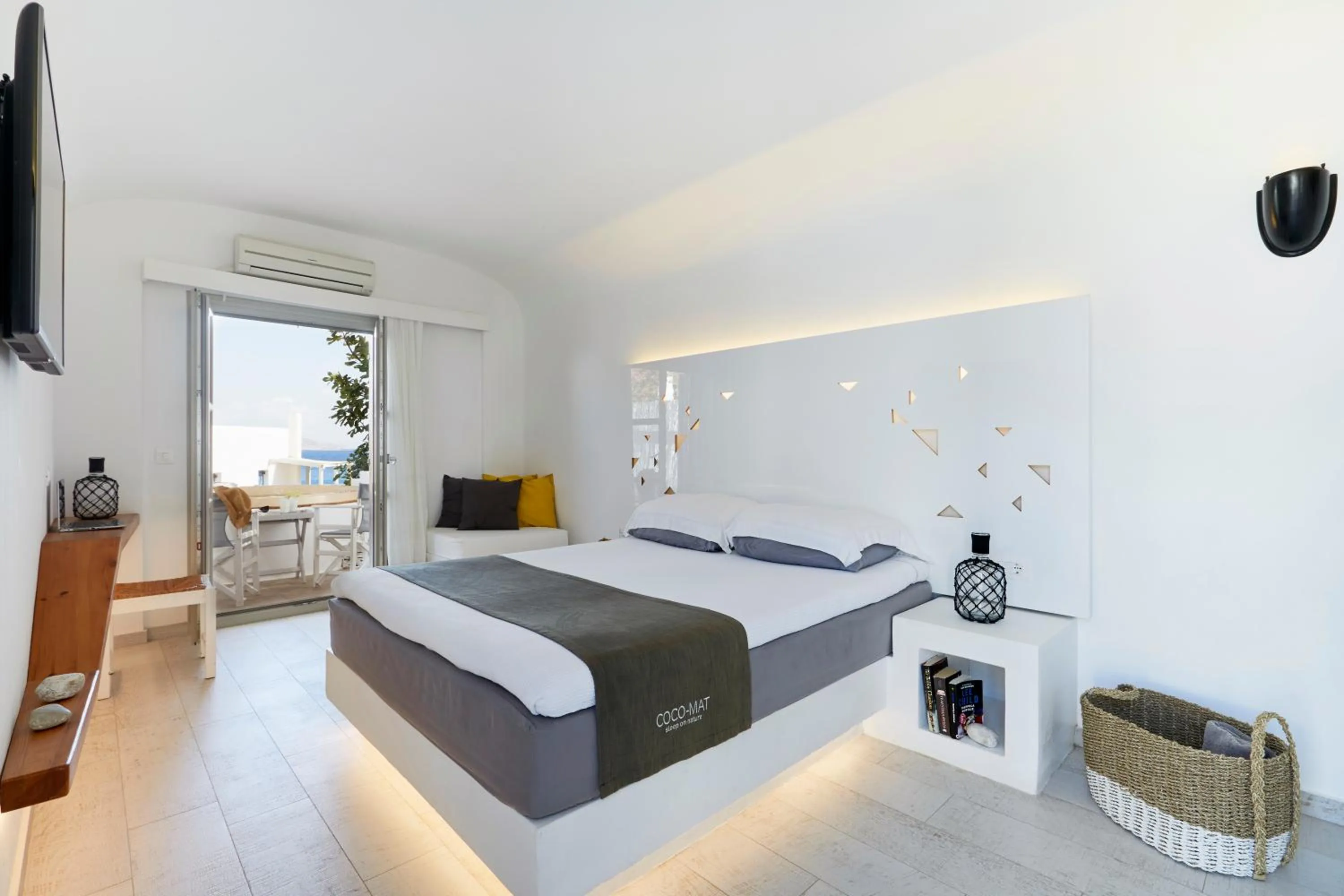 Bed in Vrahos Boutique Hotel