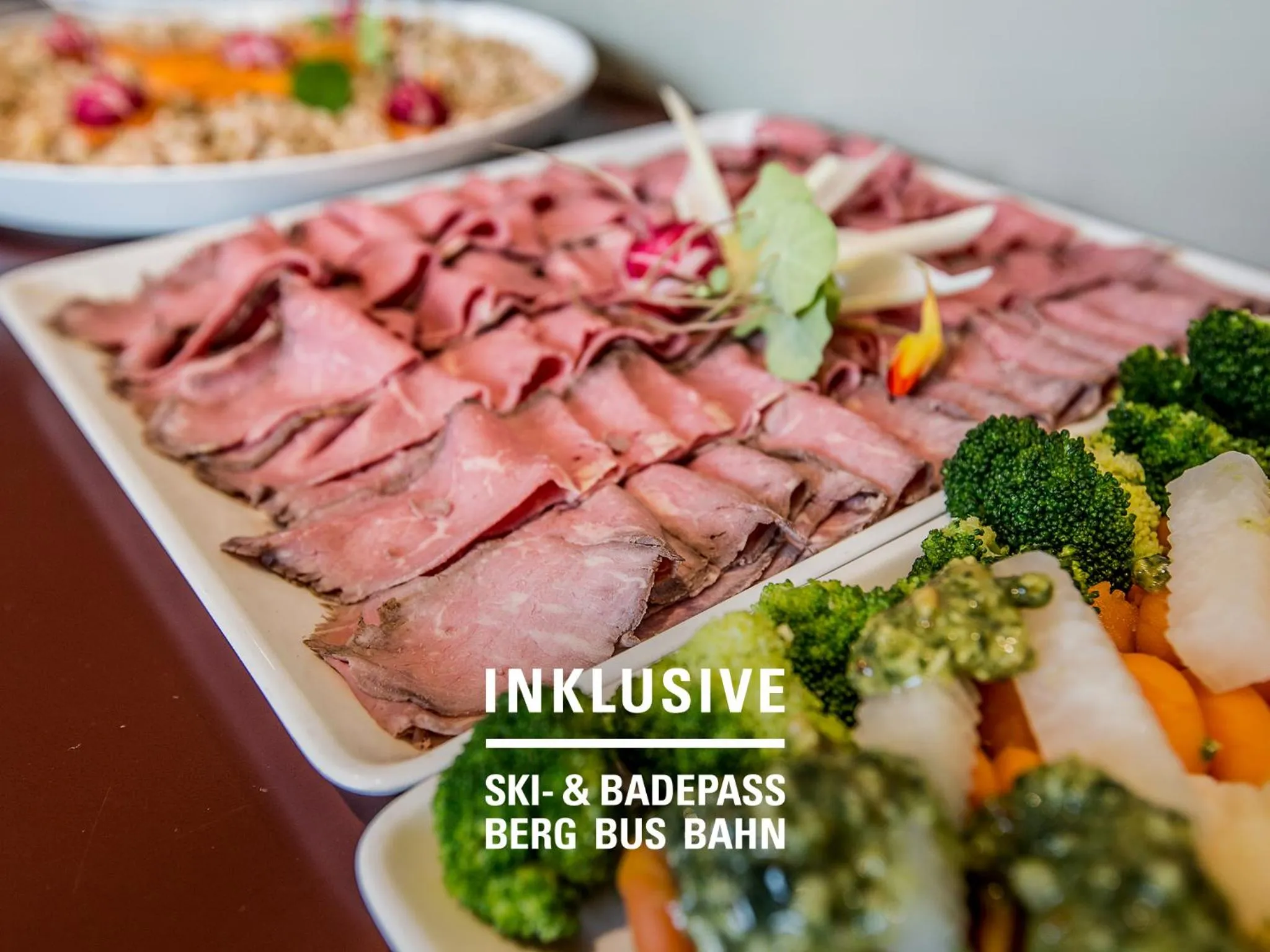 Restaurant/places to eat in Badehotel Belvair