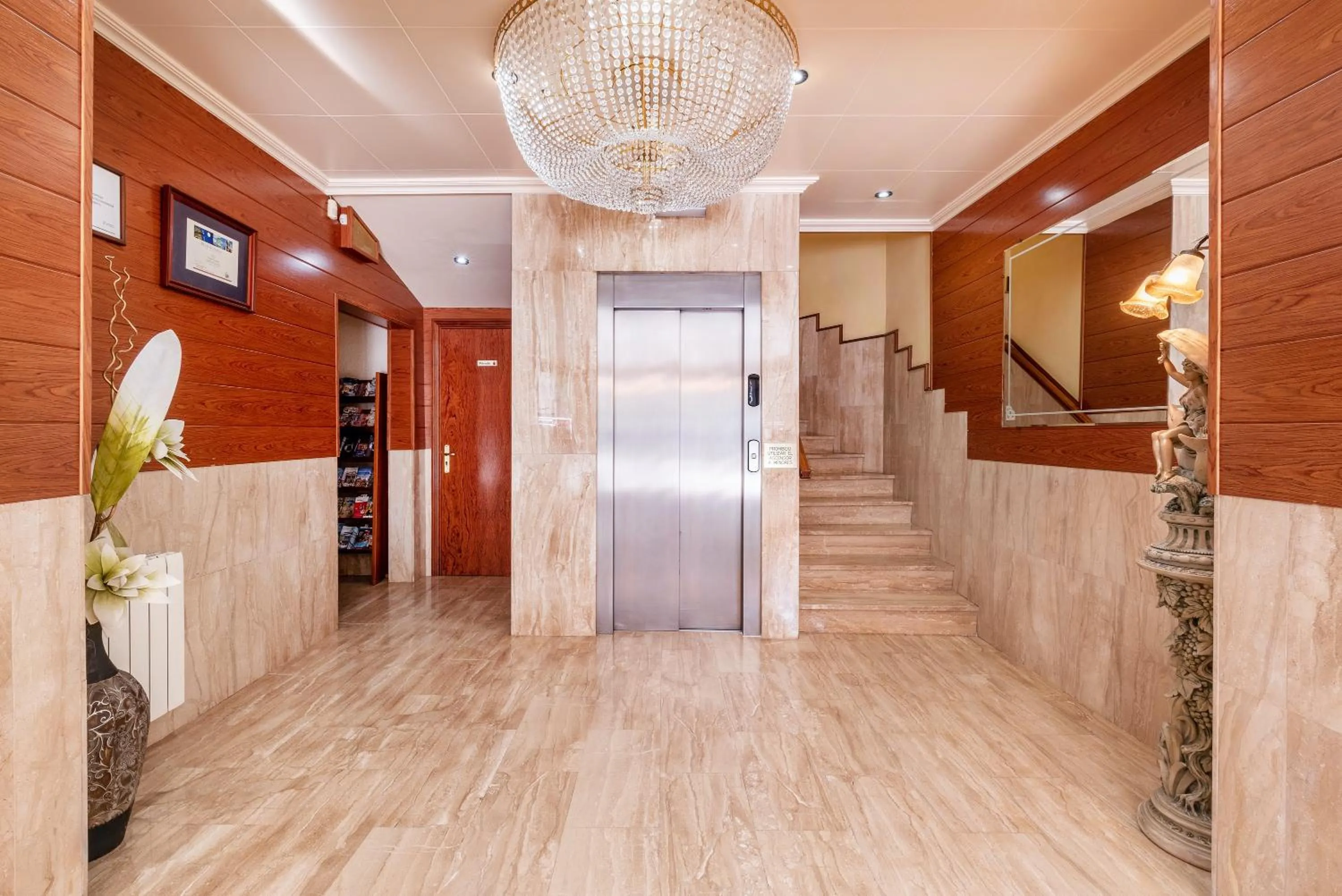 Lobby or reception in Hotel Canadá