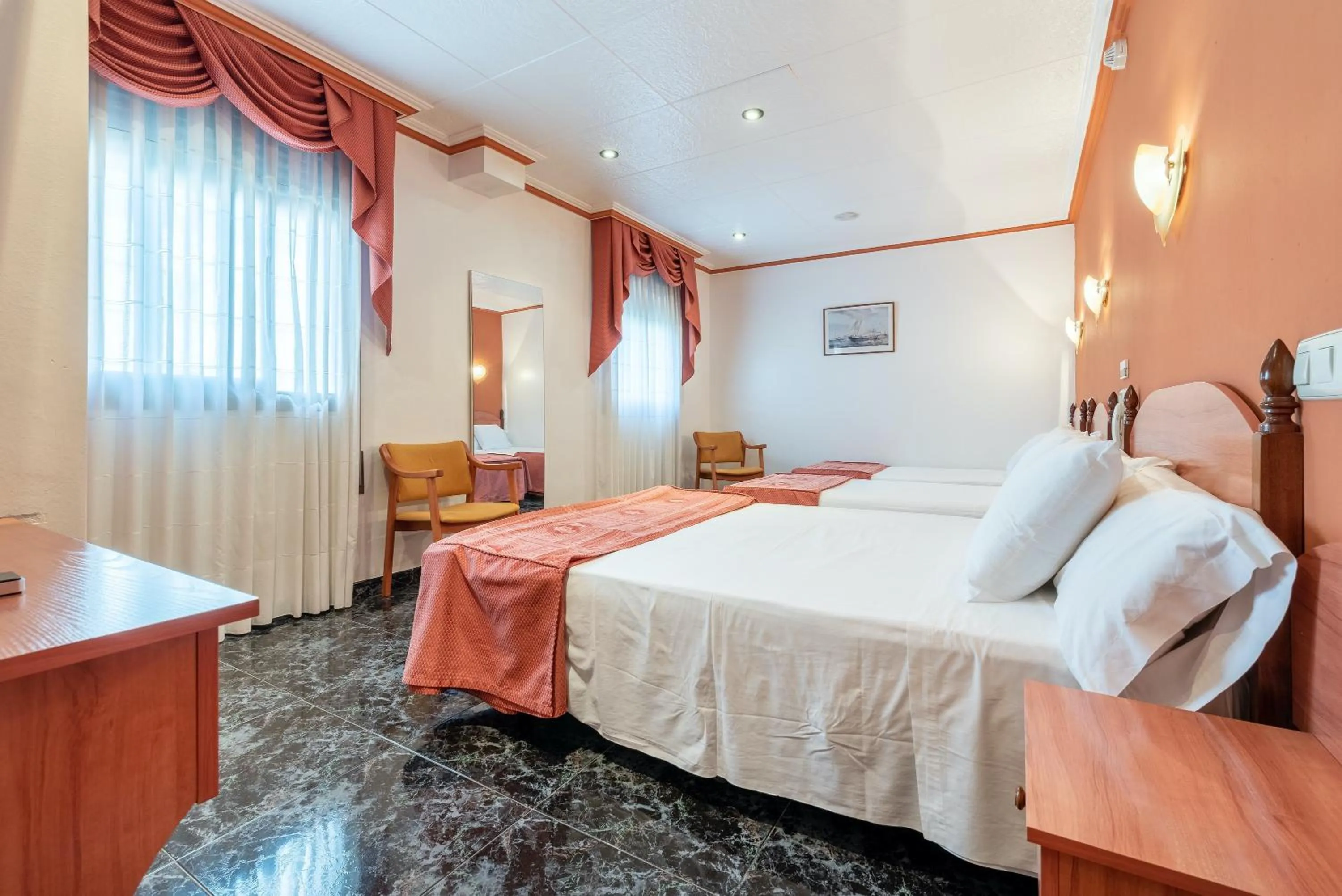 Bed in Hotel Canadá