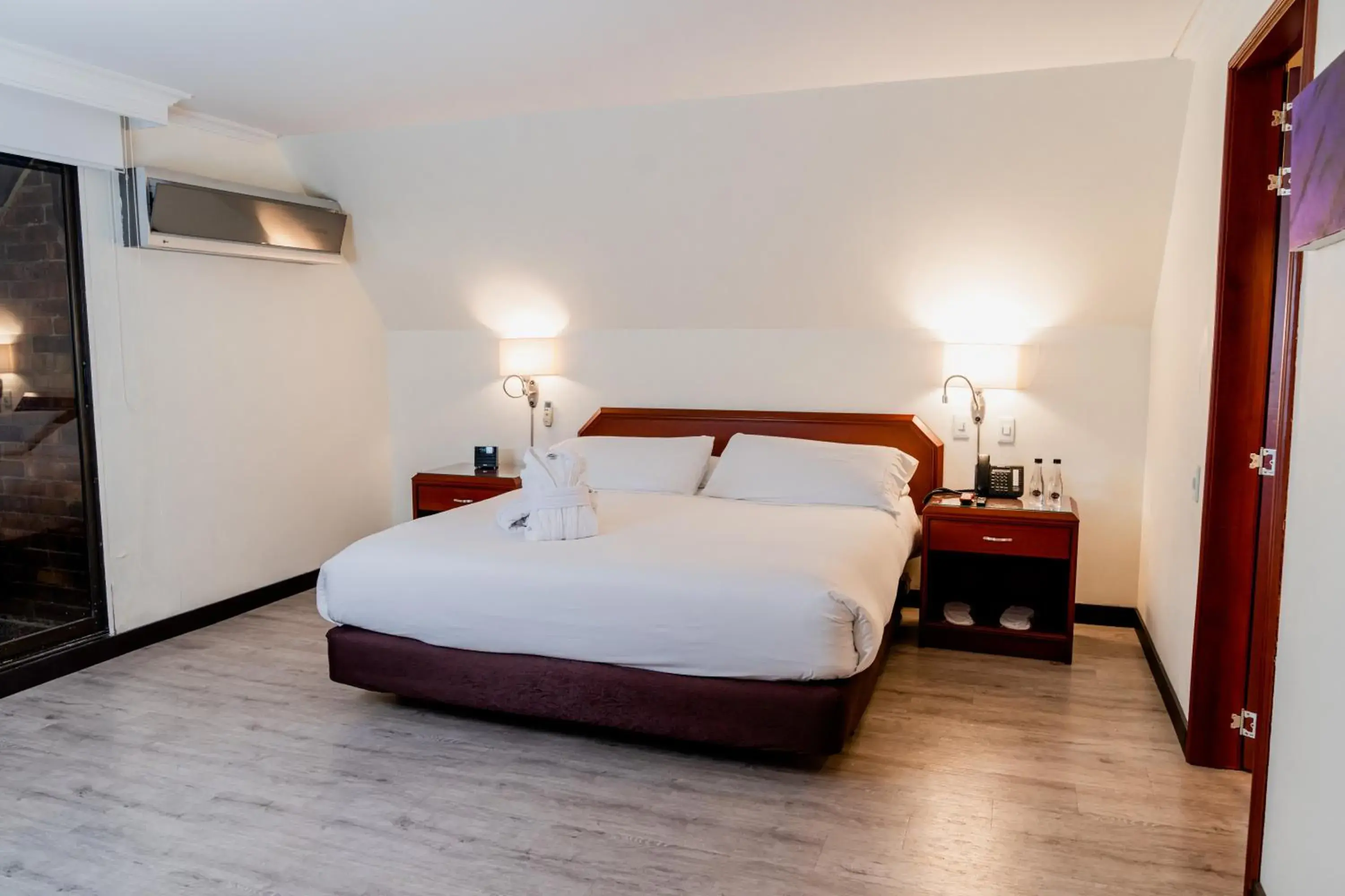 Suite with Whirlpool in Hotel 101 Park House Suite with Whirlpool in Hotel 101 Park House