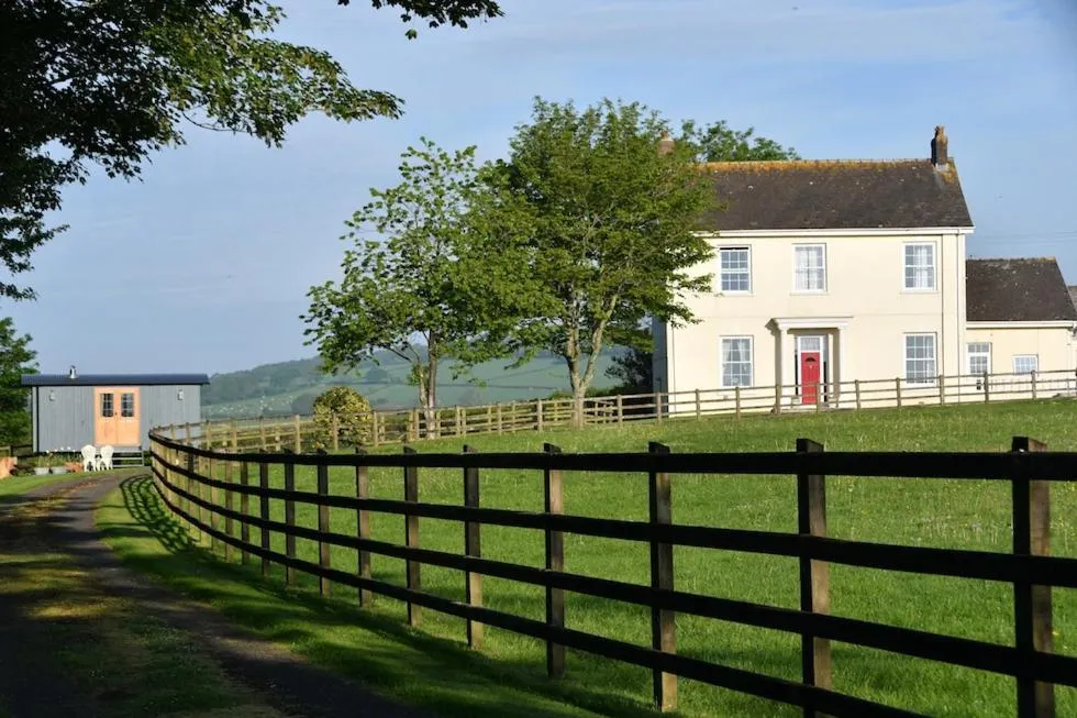 Glascoed Farmhouse