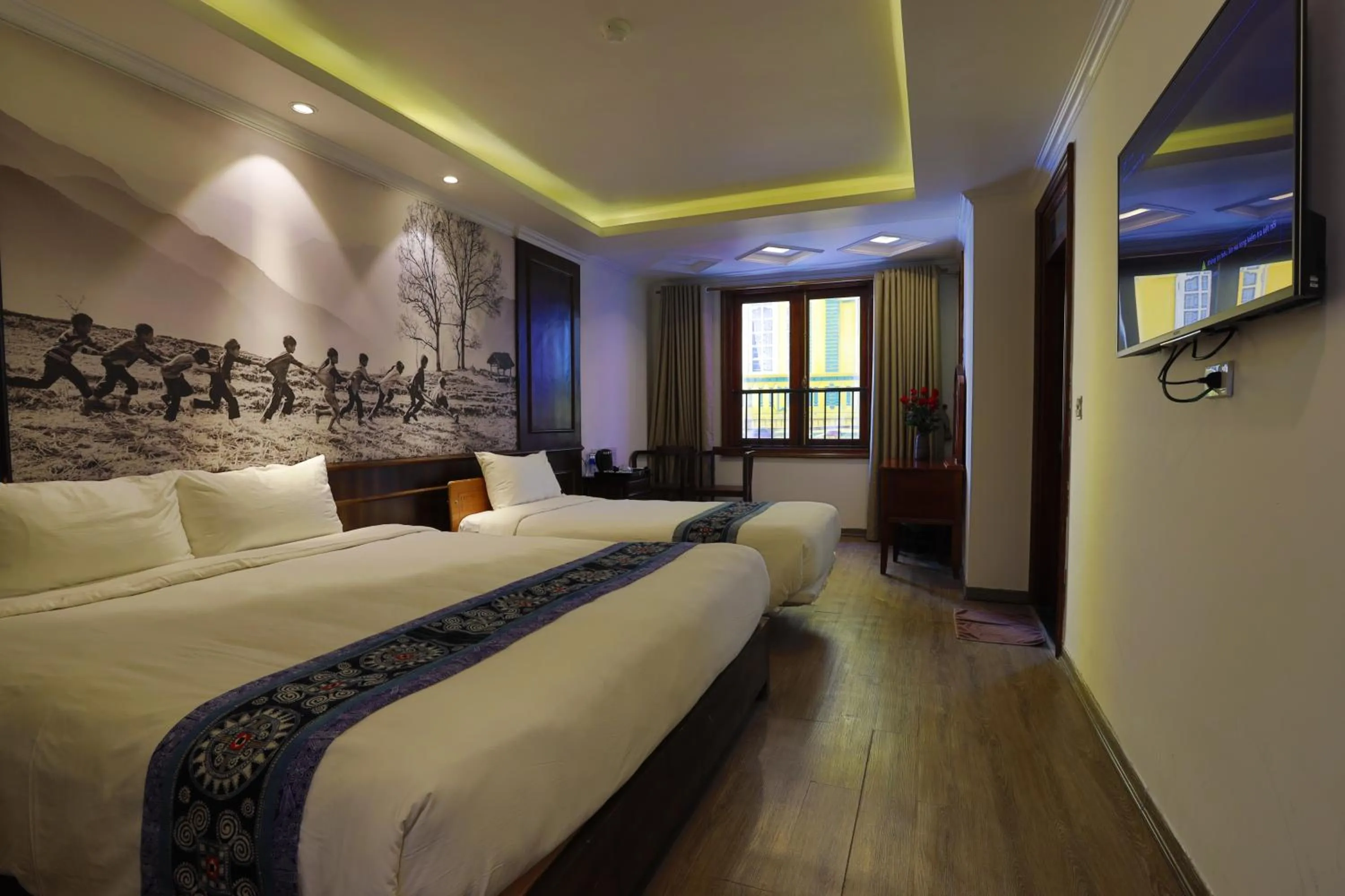 View (from property/room), Bed in Delta Sapa Hotel - Old Quarter Center