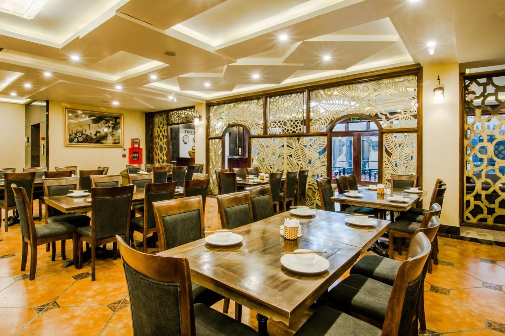 Restaurant/places to eat in Delta Sapa Hotel - Old Quarter Center