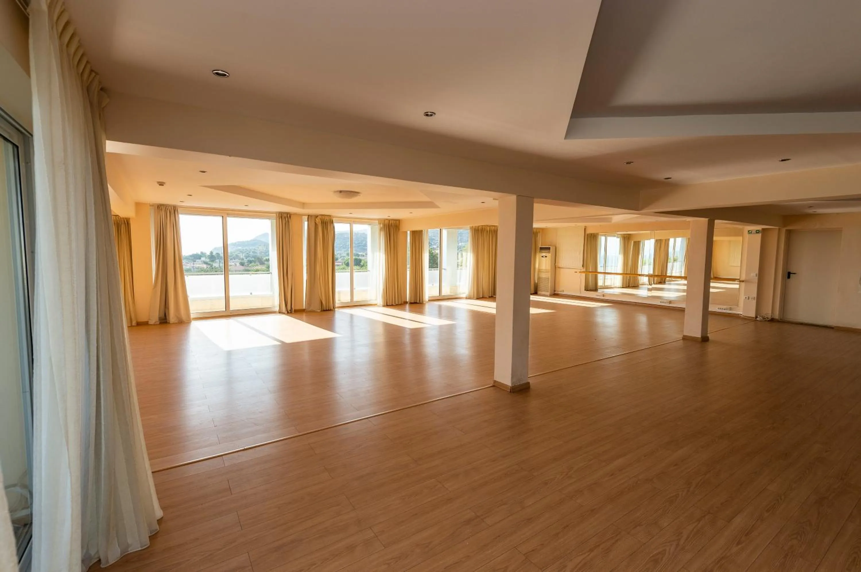 Area and facilities in Dolphin Resort & Conference