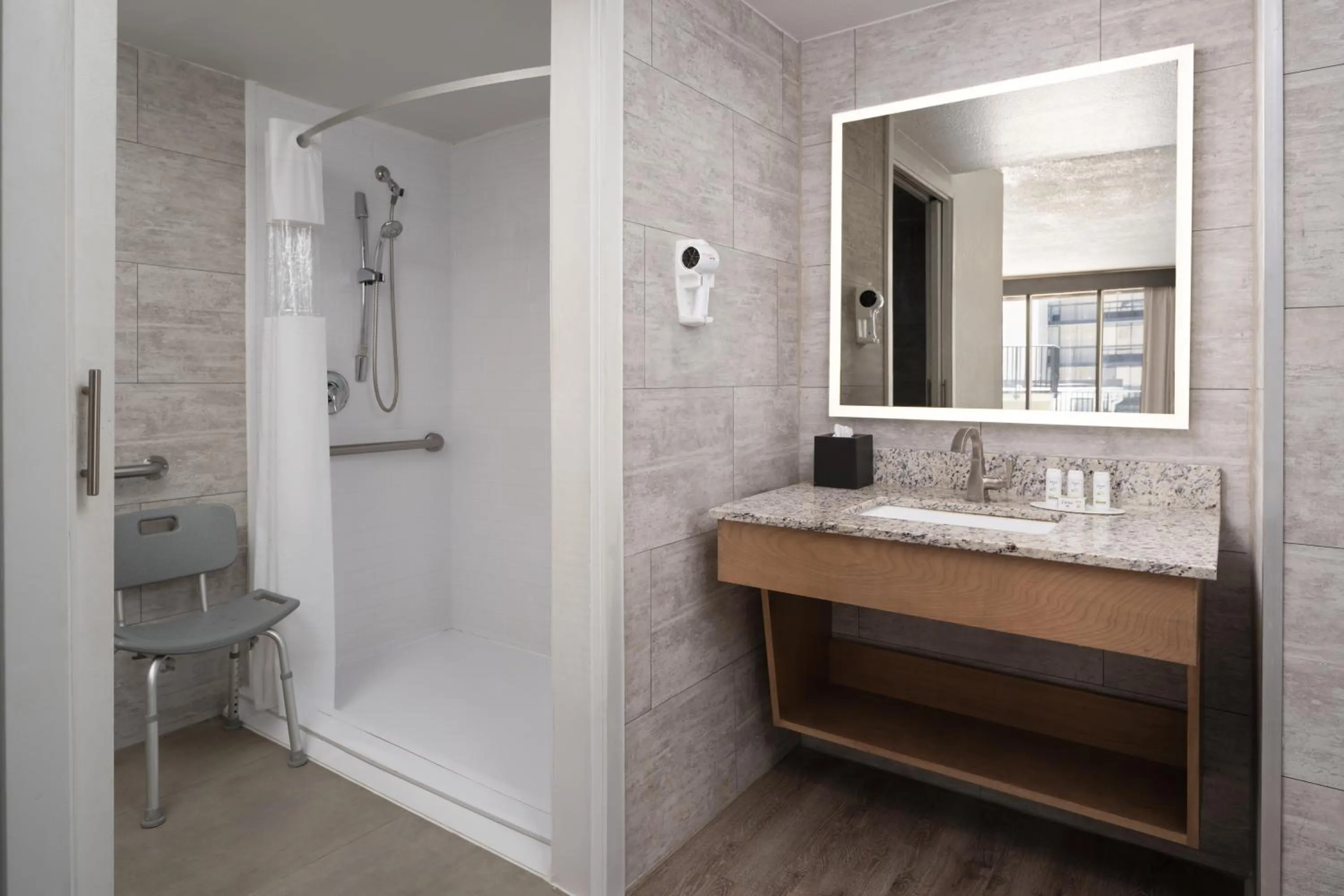 Bathroom in The Harrison Downtown Hollywood