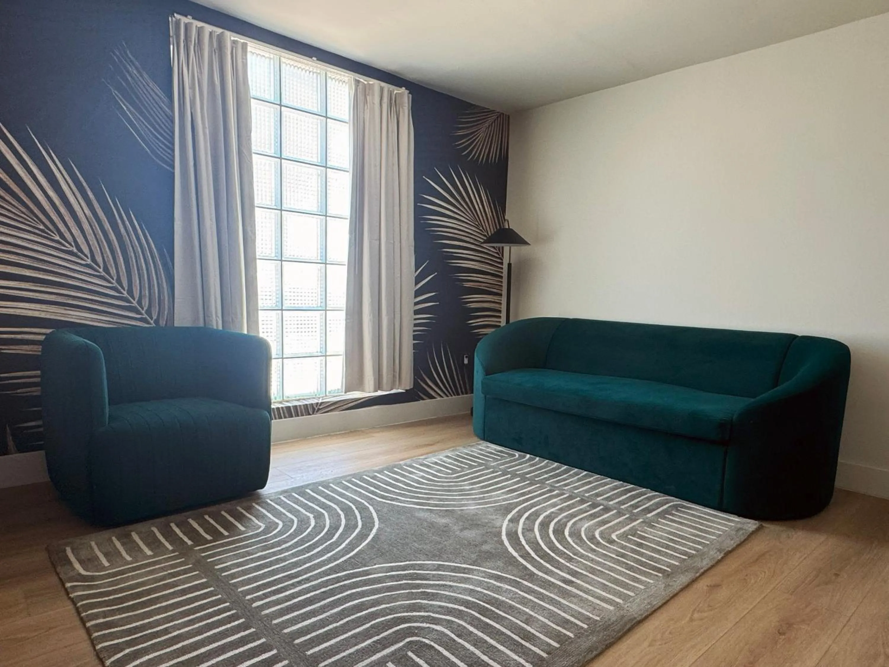 Living room in The Harrison Downtown Hollywood