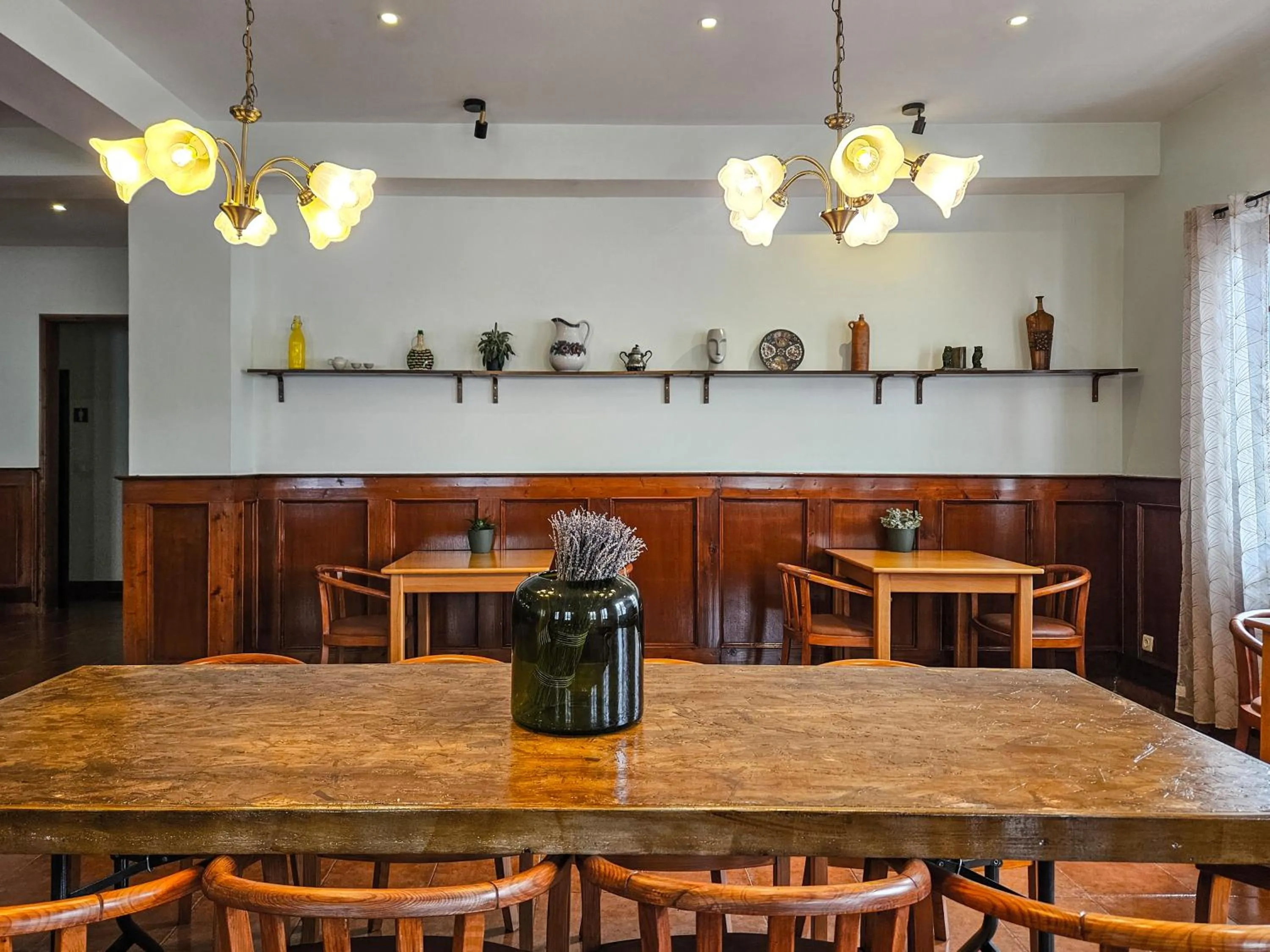 Restaurant/places to eat in Hotel Vale Verde