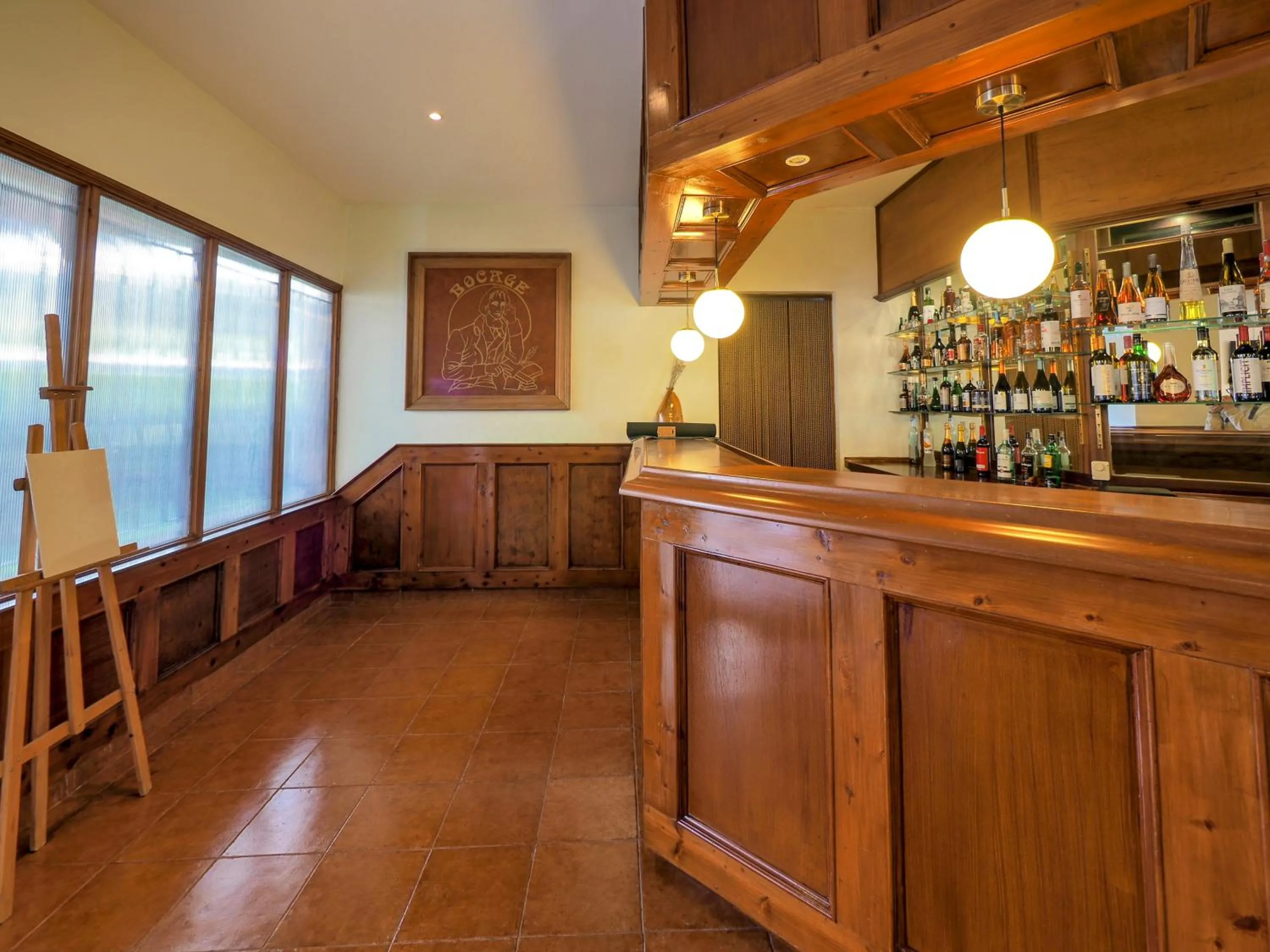 Lounge or bar in Hotel Vale Verde