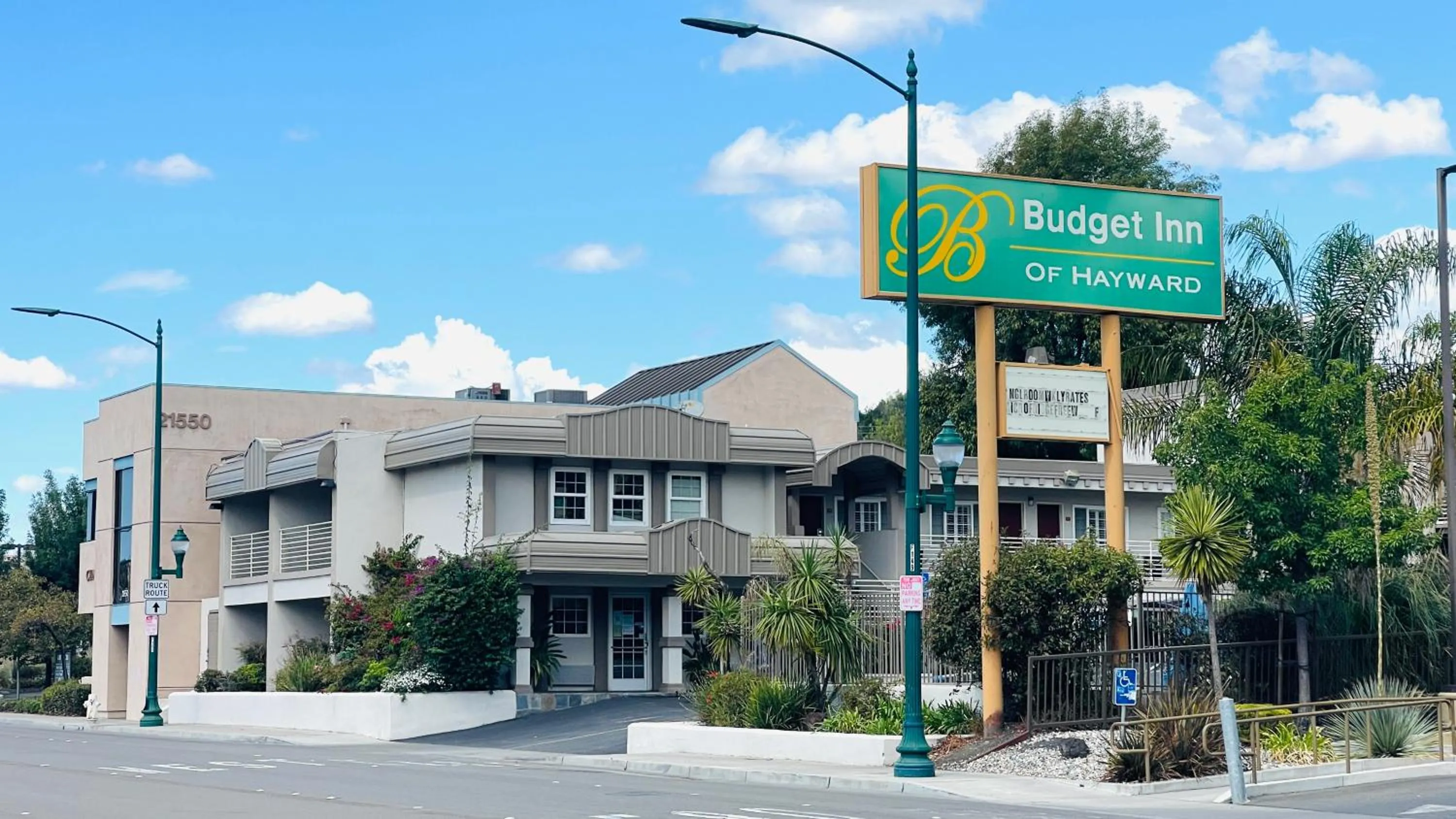 Property building in Budget Inn of Hayward