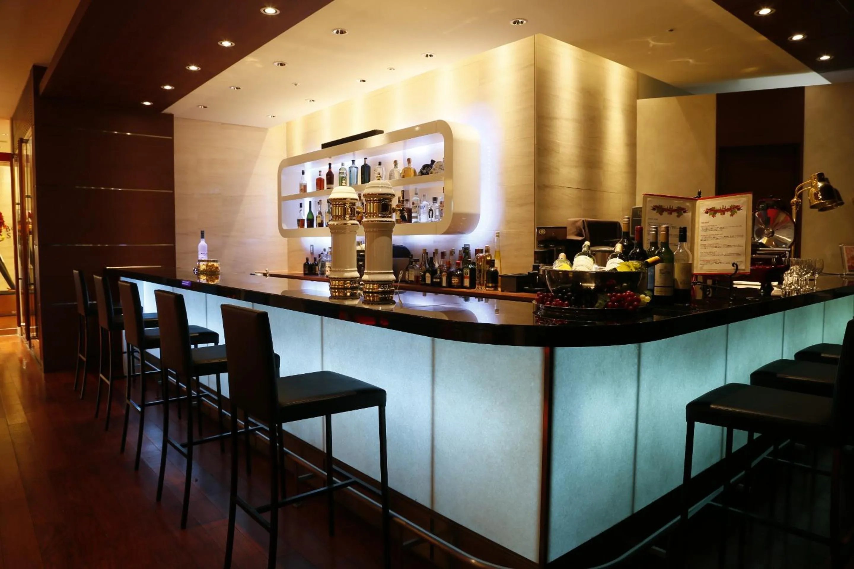 Lounge or bar in Mercure Sapporo