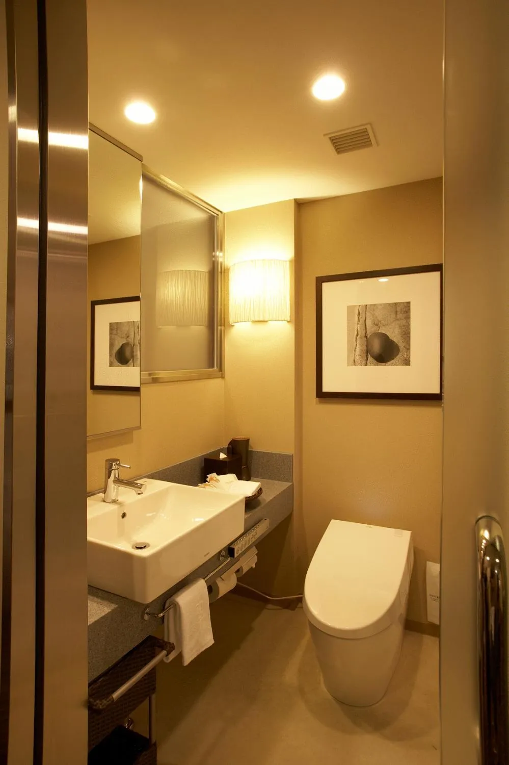 Bathroom in Hotel Ryumeikan Tokyo