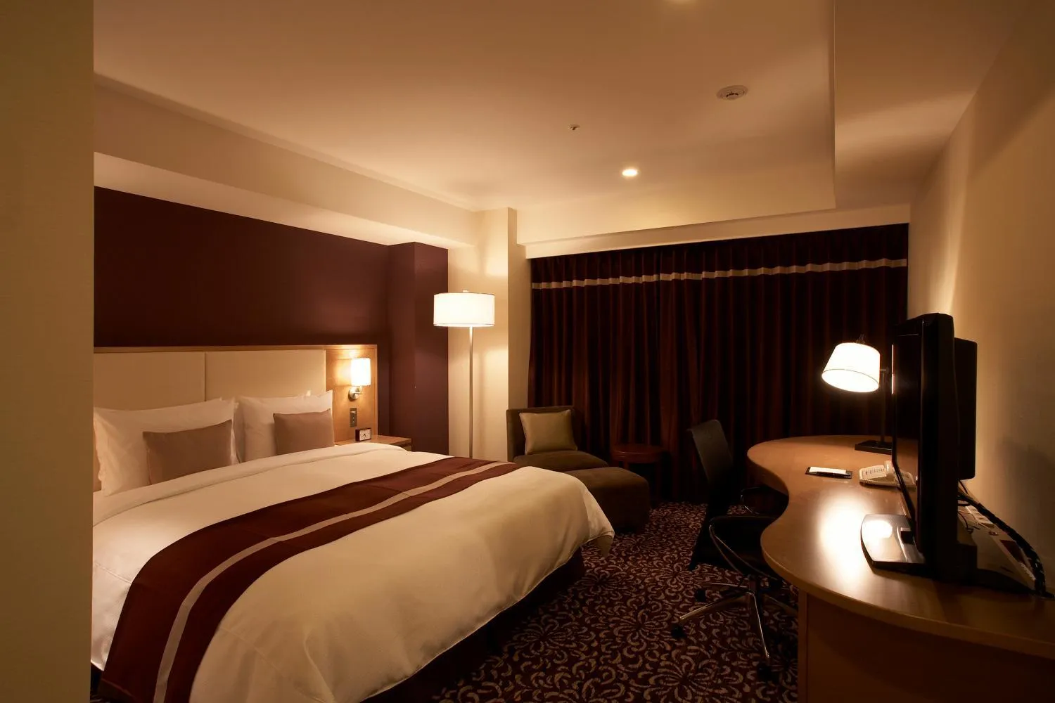 Photo of the whole room, Bed in Hotel Ryumeikan Tokyo