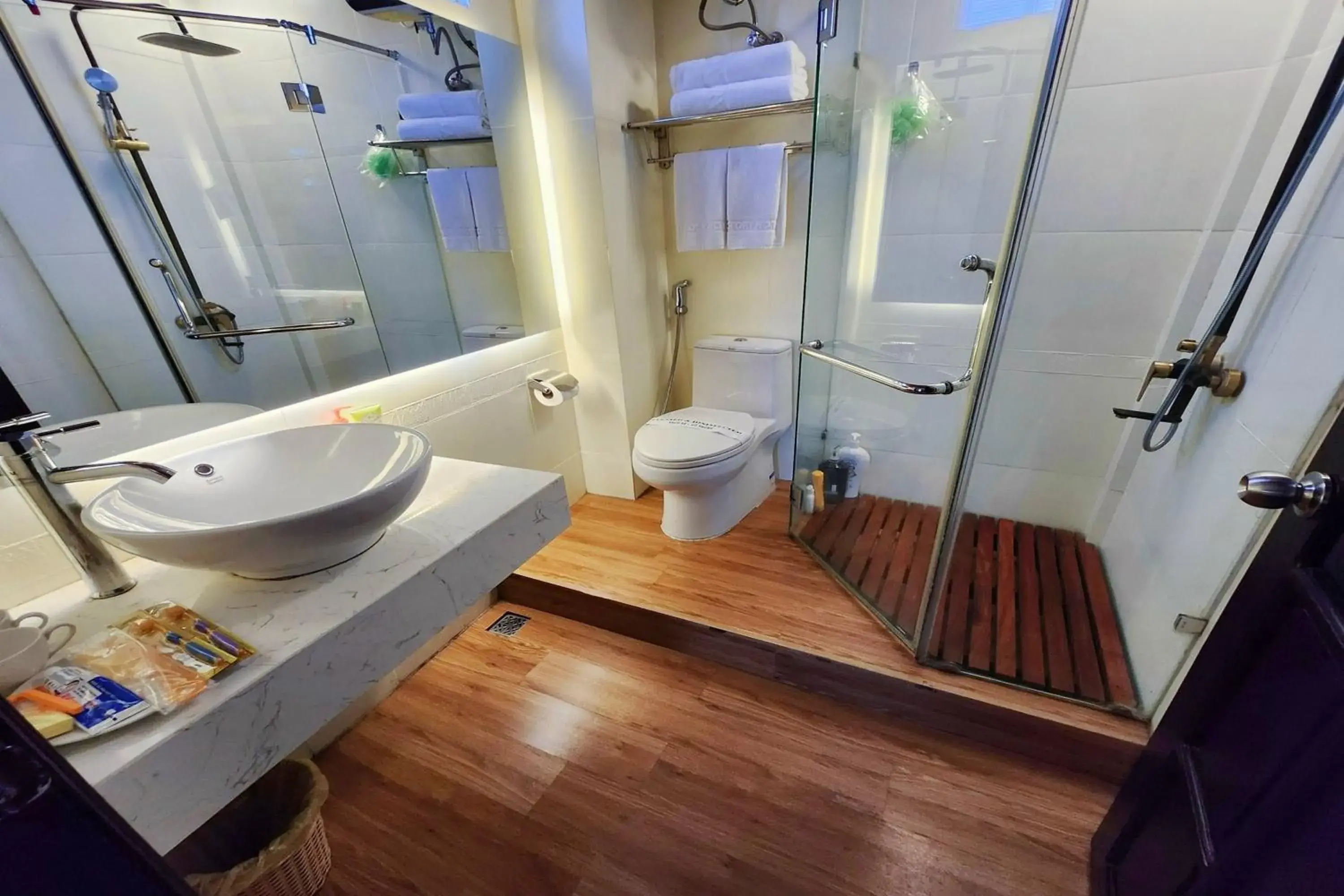 Deluxe Room in Victory Hotel Deluxe Room in Victory Hotel