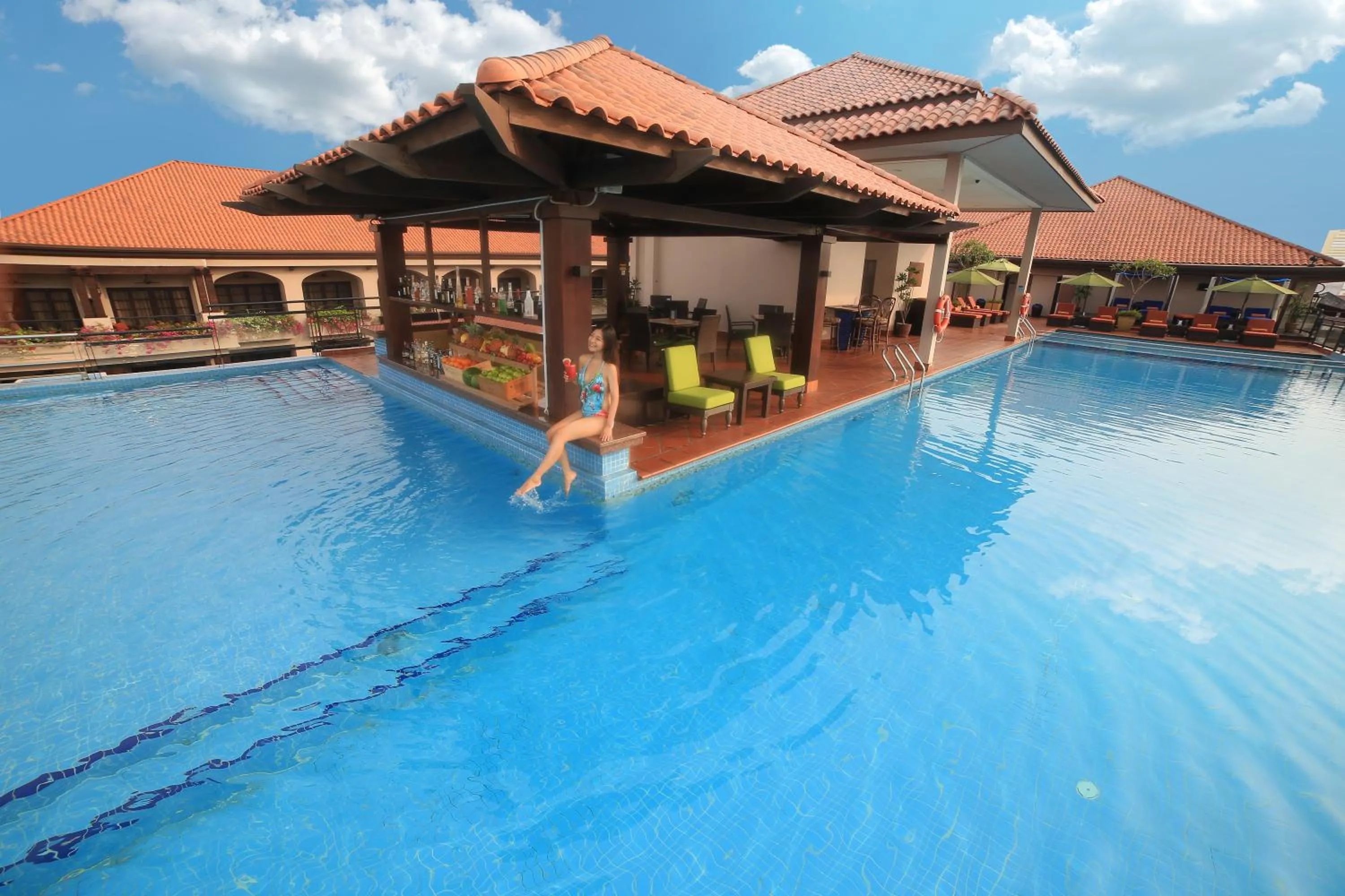 Swimming pool in Casa del Rio Melaka