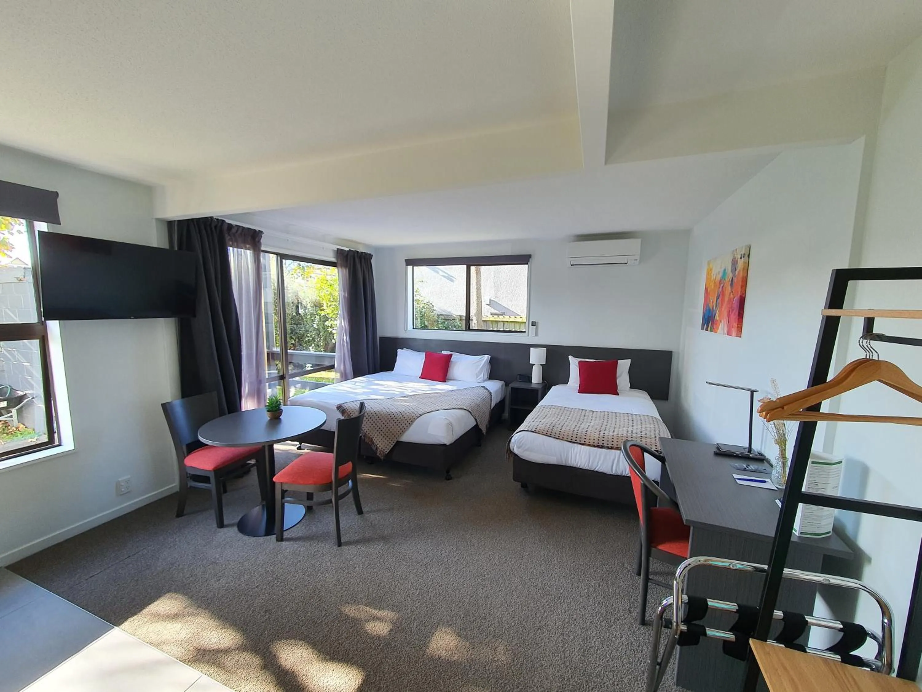 Bedroom, Bed in Carnmore Hagley Park