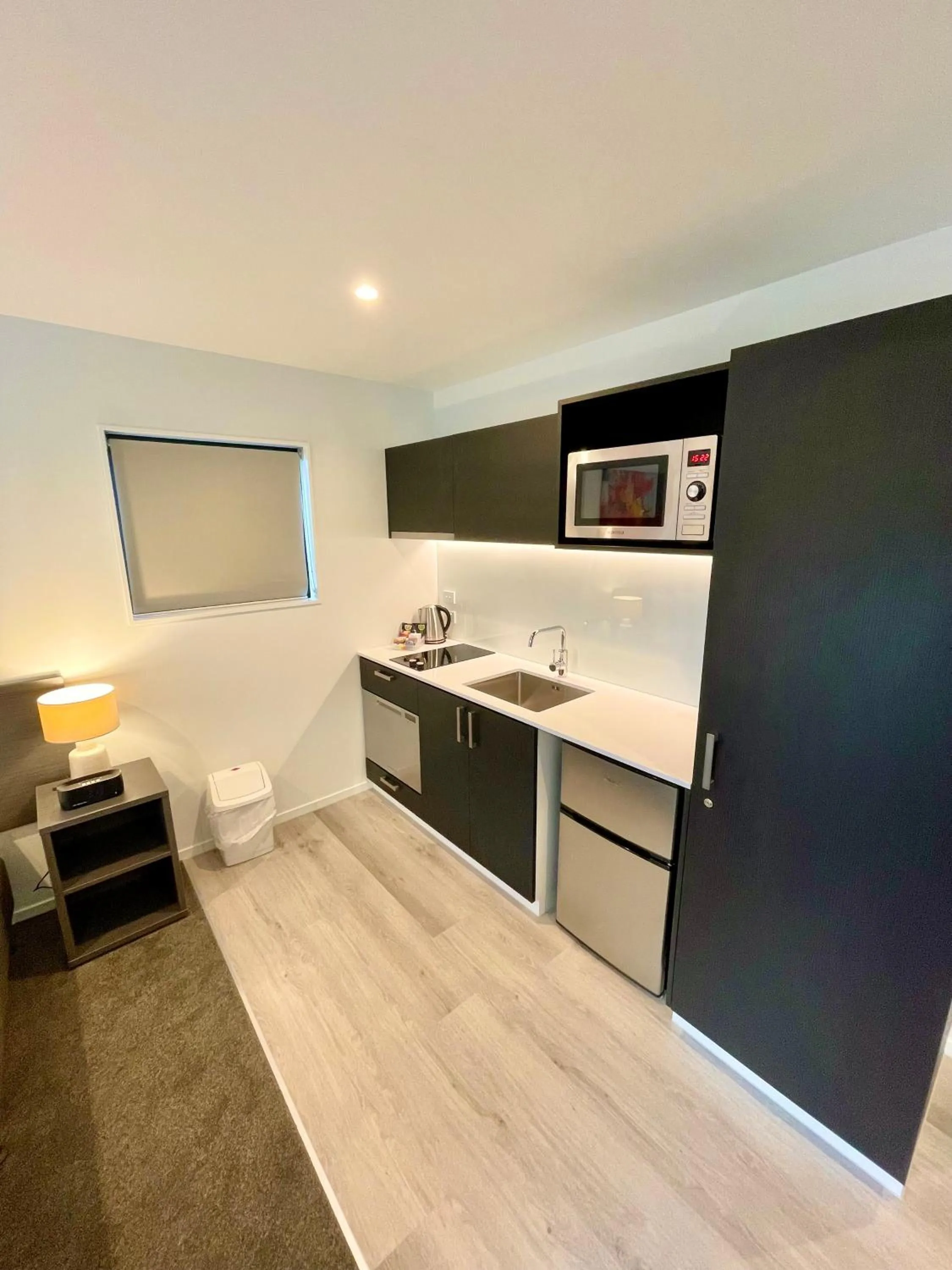 Kitchen or kitchenette in Carnmore Hagley Park