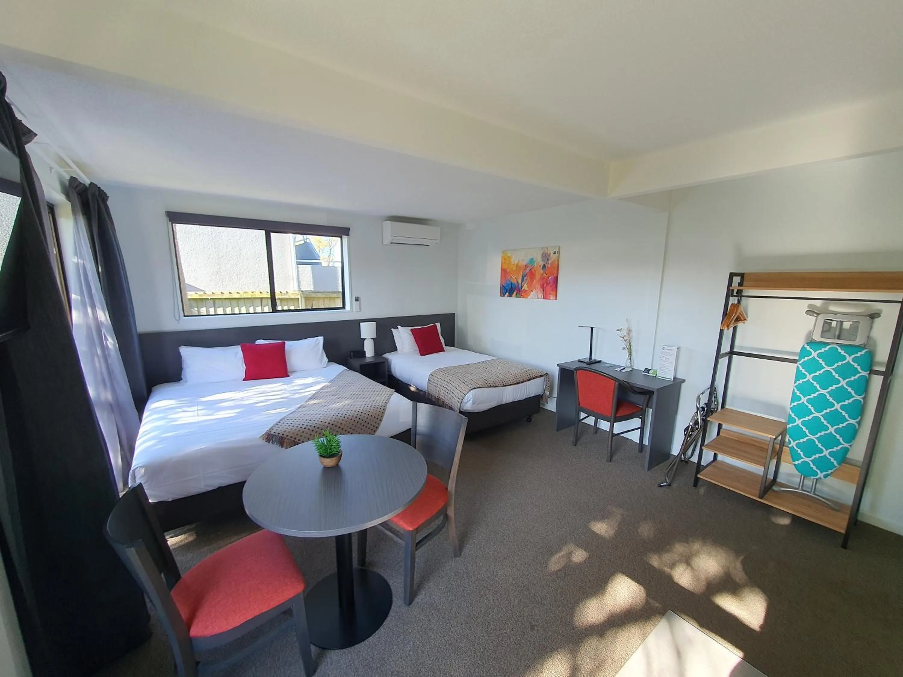 Bedroom, Bed in Carnmore Hagley Park