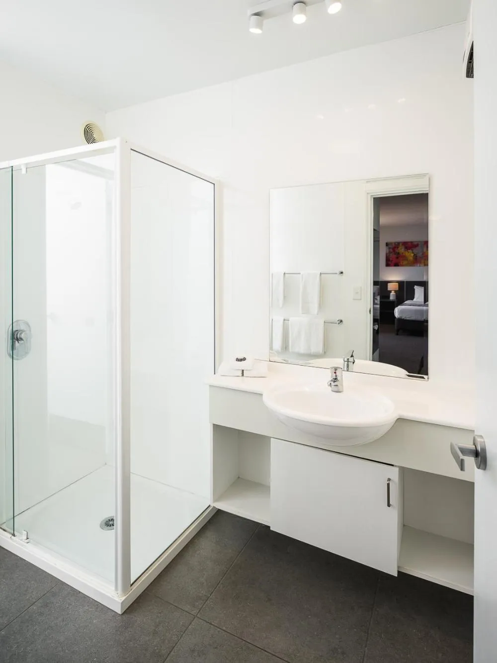 Bathroom in Carnmore Hagley Park