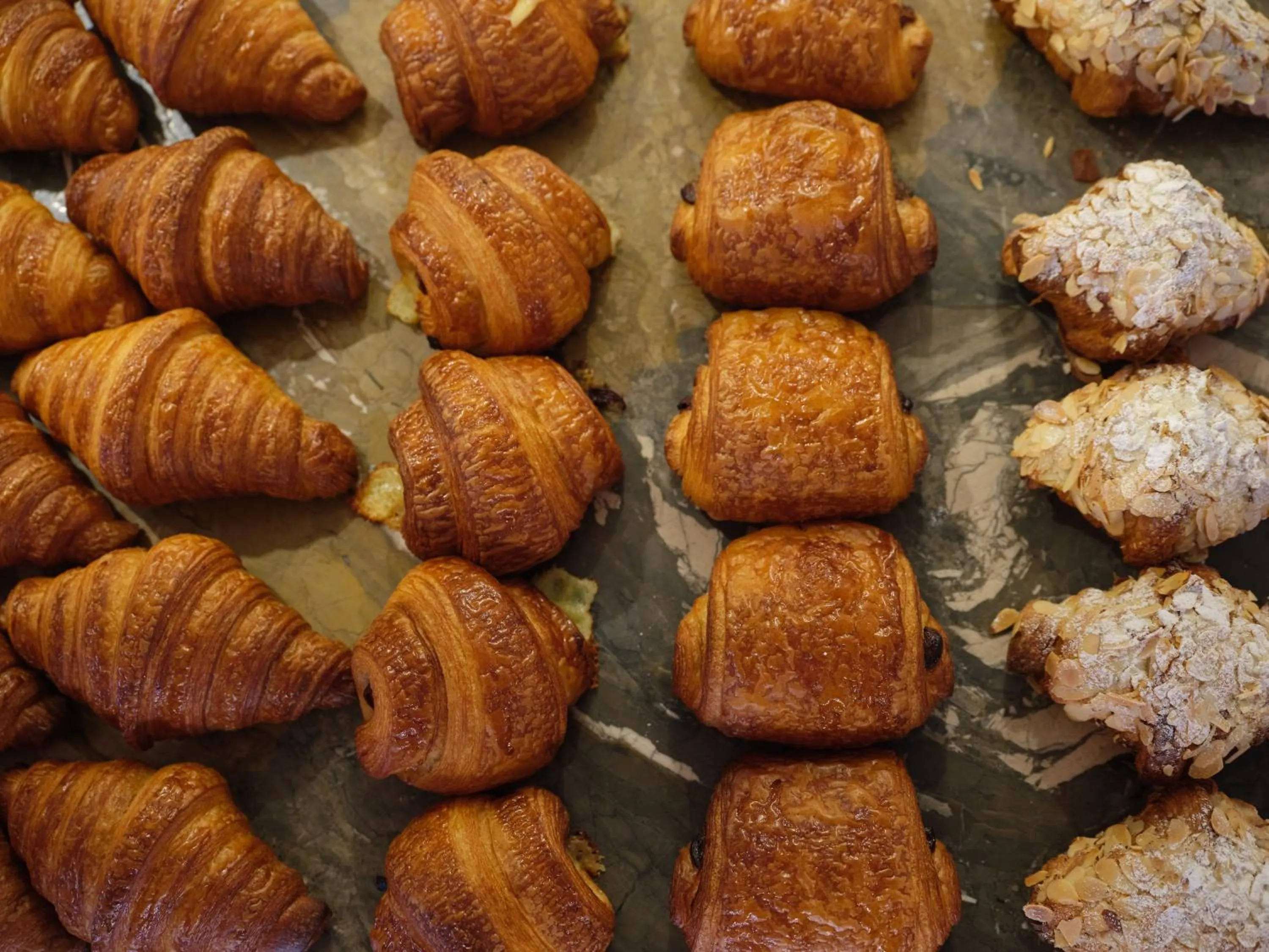 Breakfast in Suncourt Hotel & Conference Centre