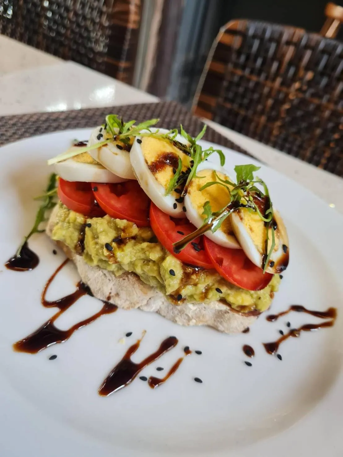 Food and drinks in The 3sis Hotel