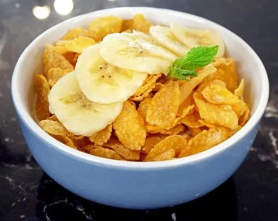 Food and drinks in The 3sis Hotel