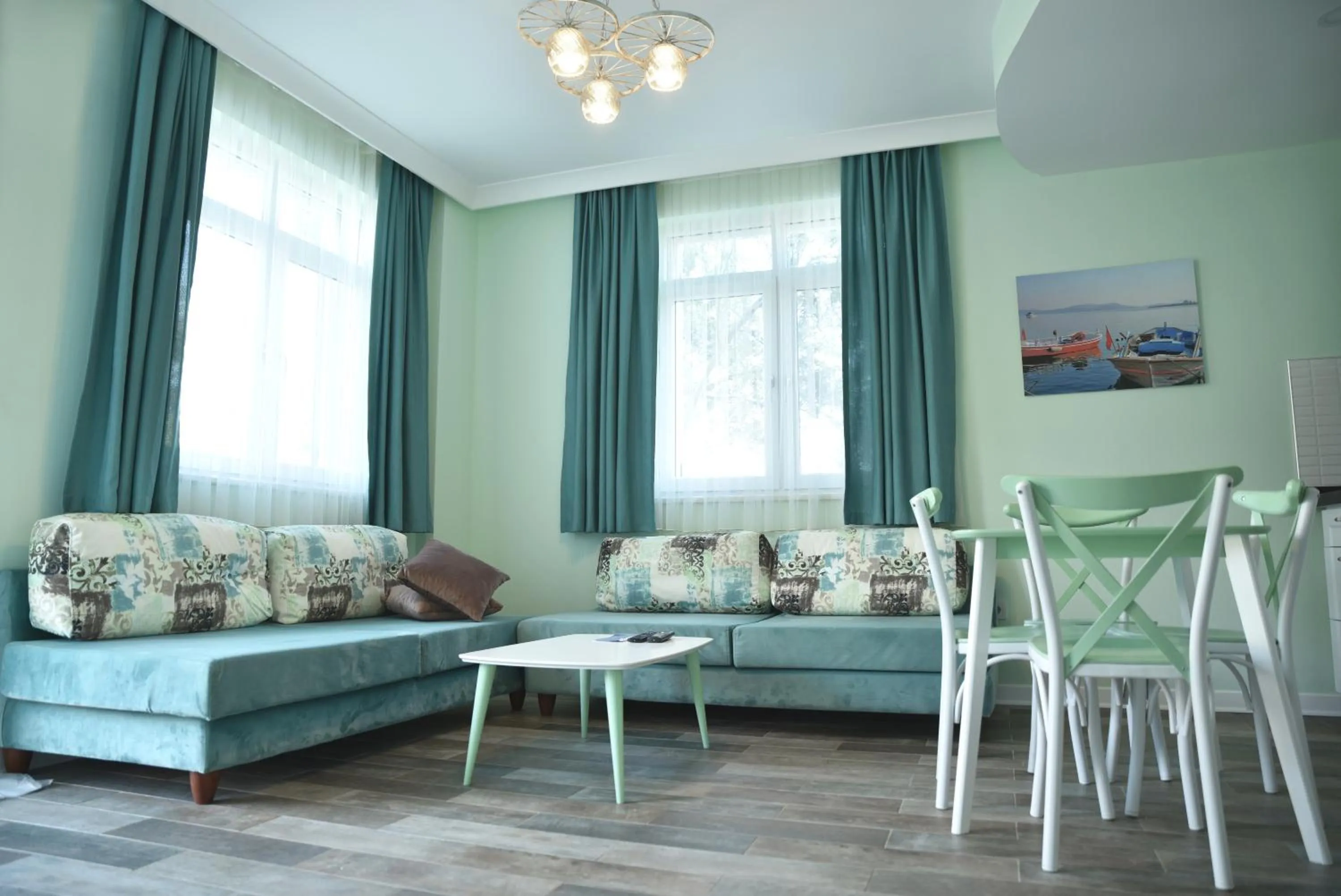 Living room in Zeytin Arası Apart Otel