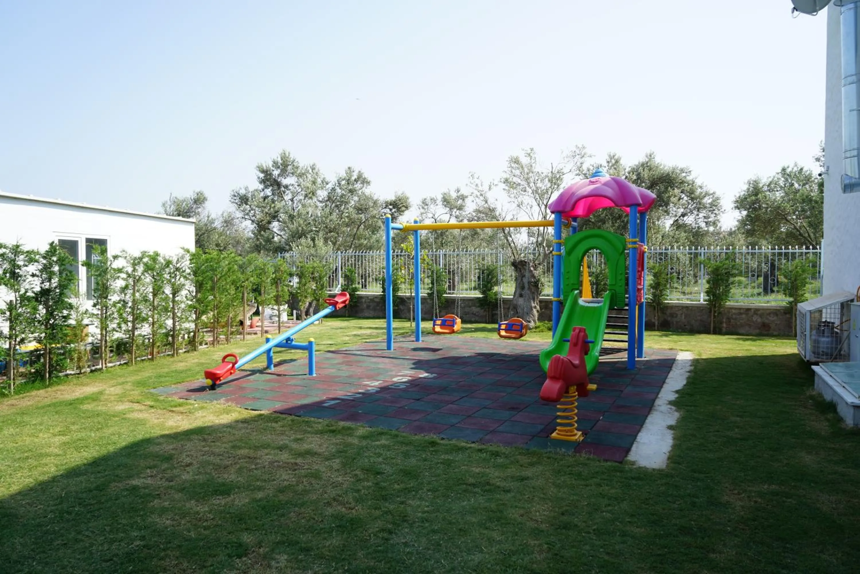 Children play ground in Zeytin Arası Apart Otel