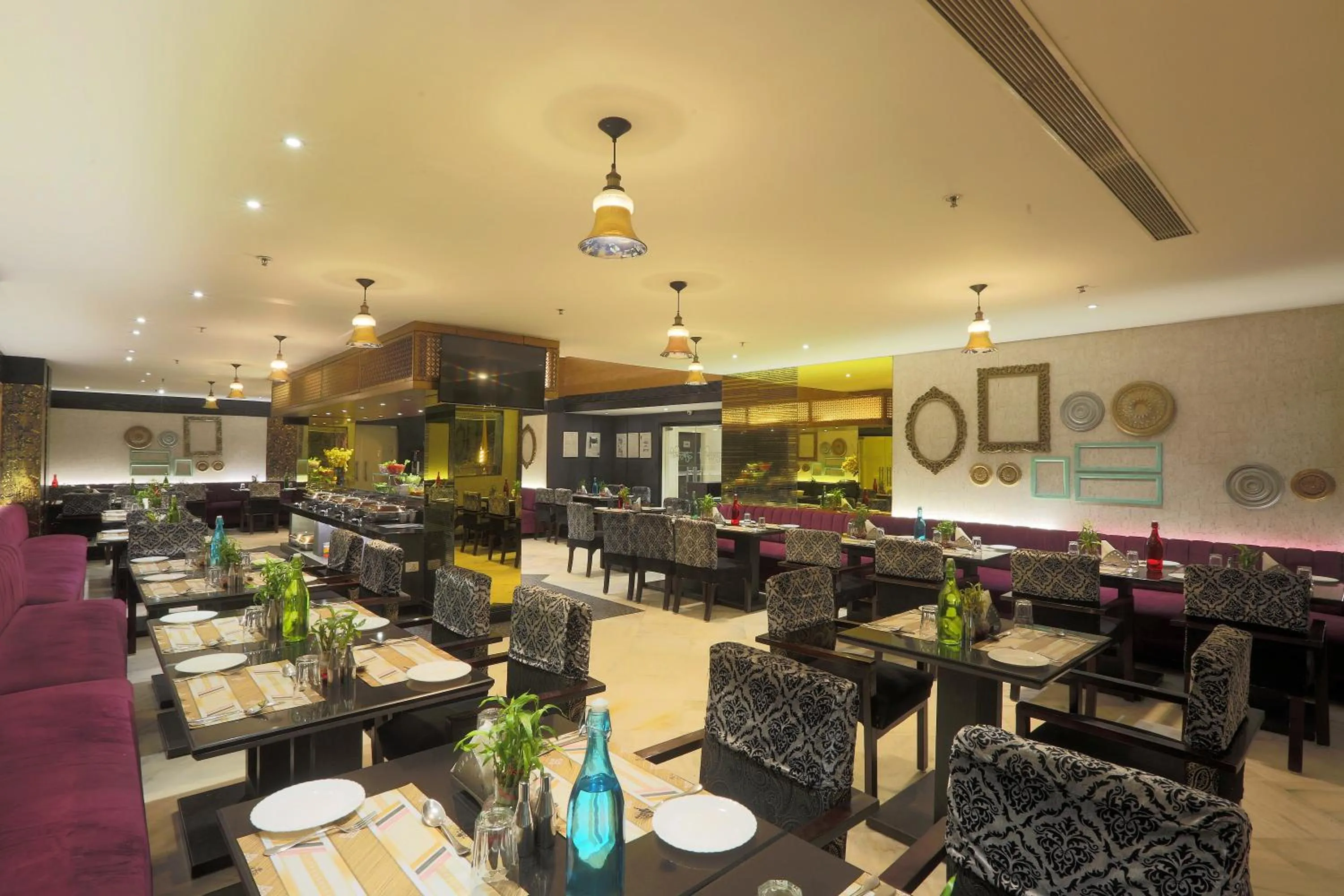 Restaurant/places to eat in Vesta Maurya Palace