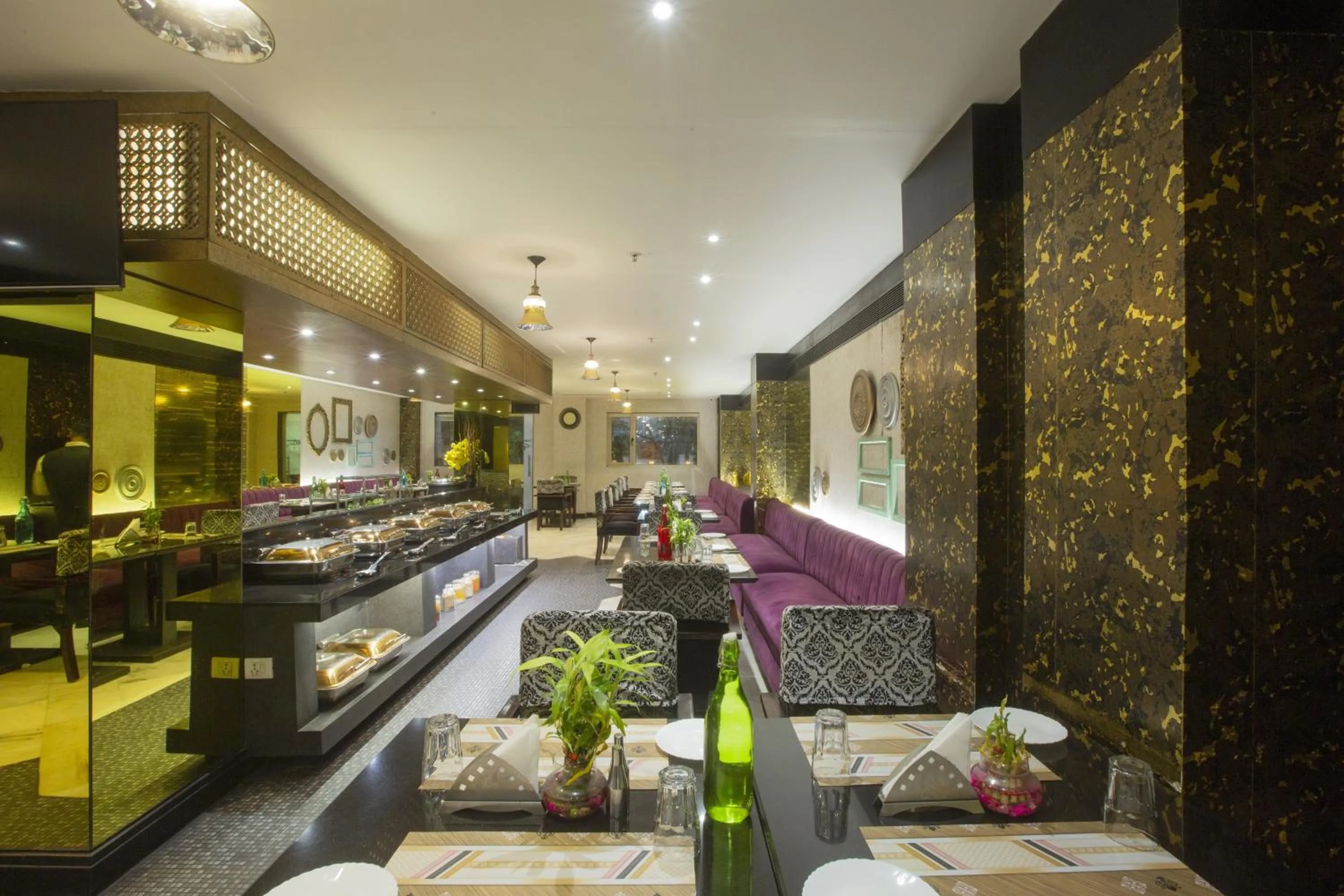 Restaurant/places to eat in Vesta Maurya Palace