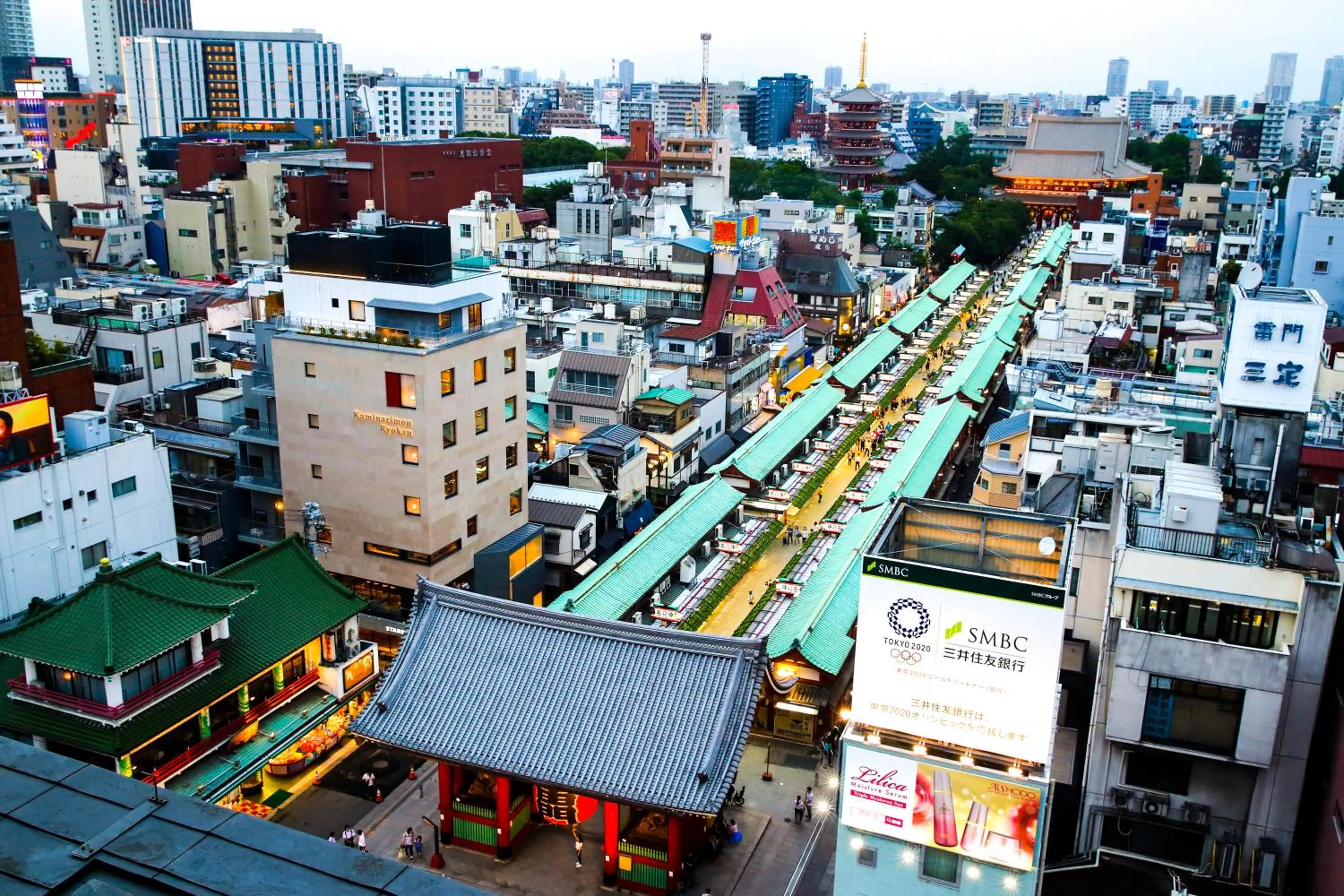 Neighbourhood in Kaminarimon Ryokan