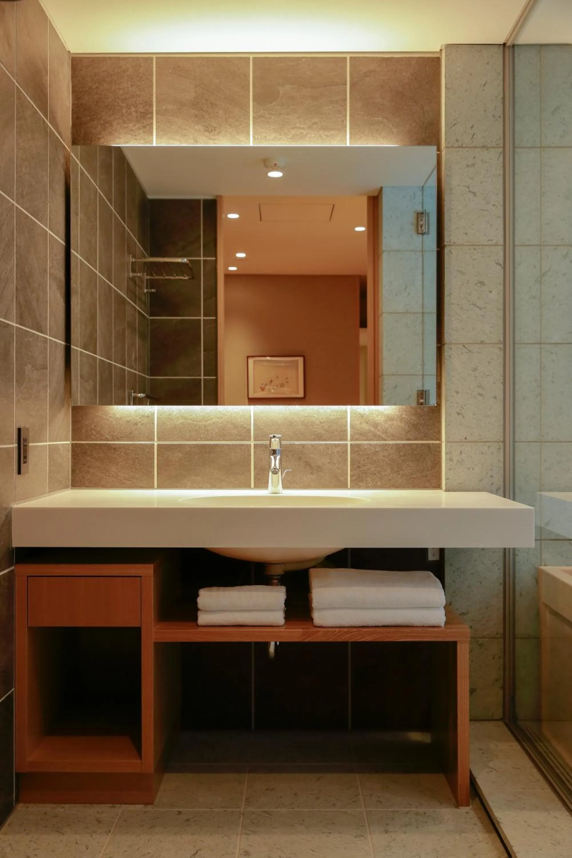 Bathroom in Kaminarimon Ryokan