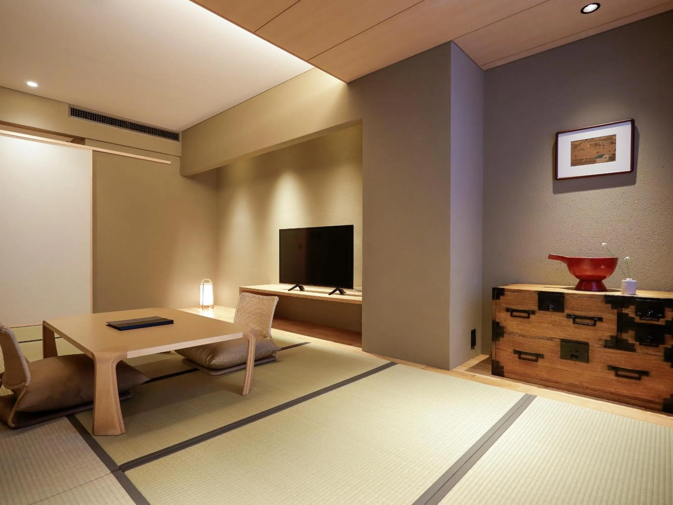 TV and multimedia in Kaminarimon Ryokan